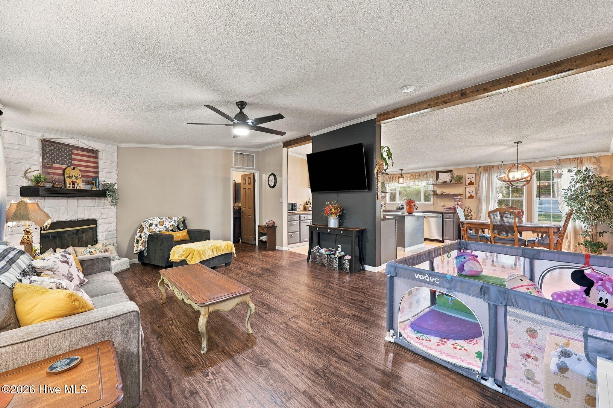 102 Wildcat Court Property Photo 2