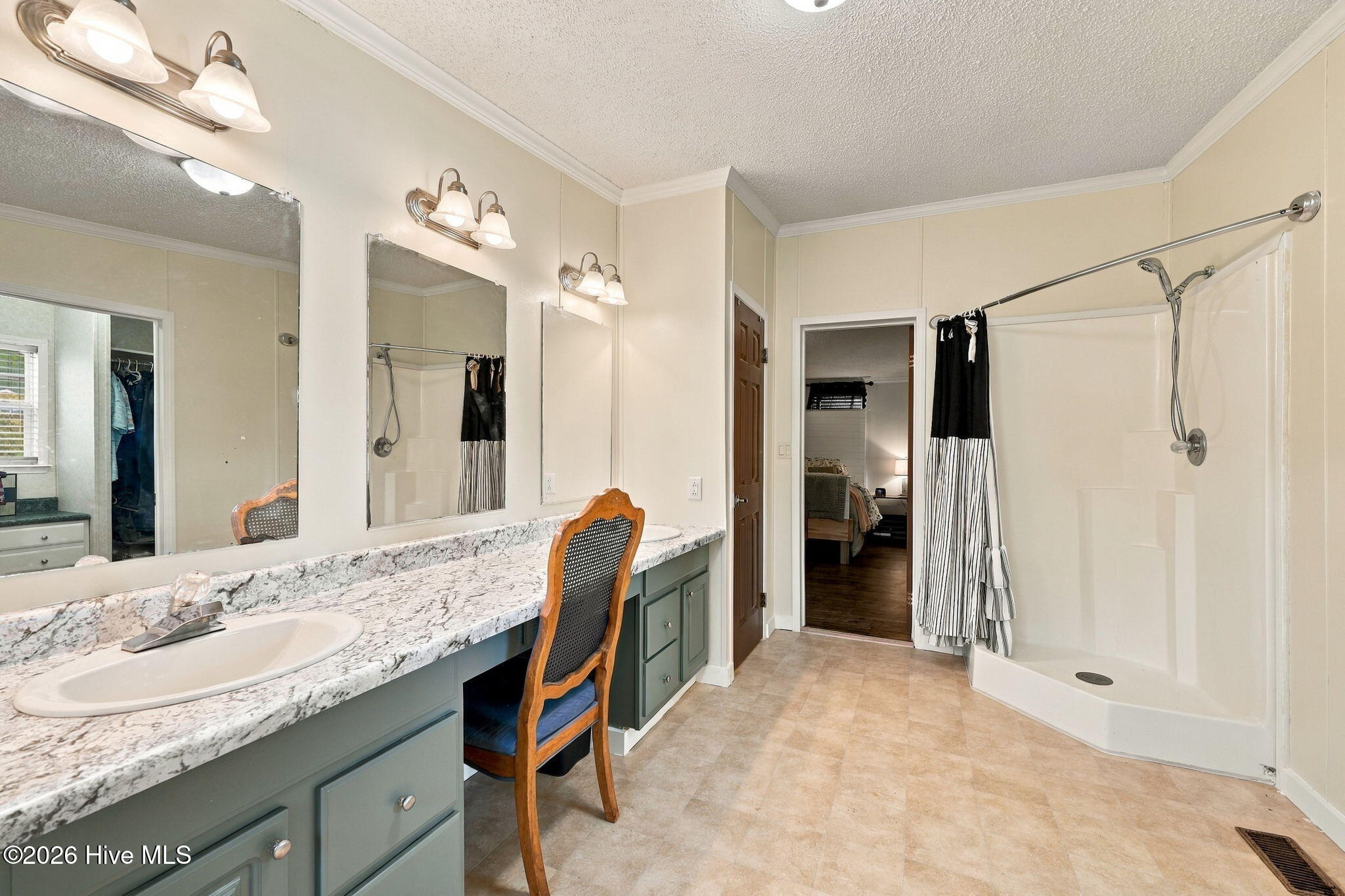 102 Wildcat Court Property Photo 28