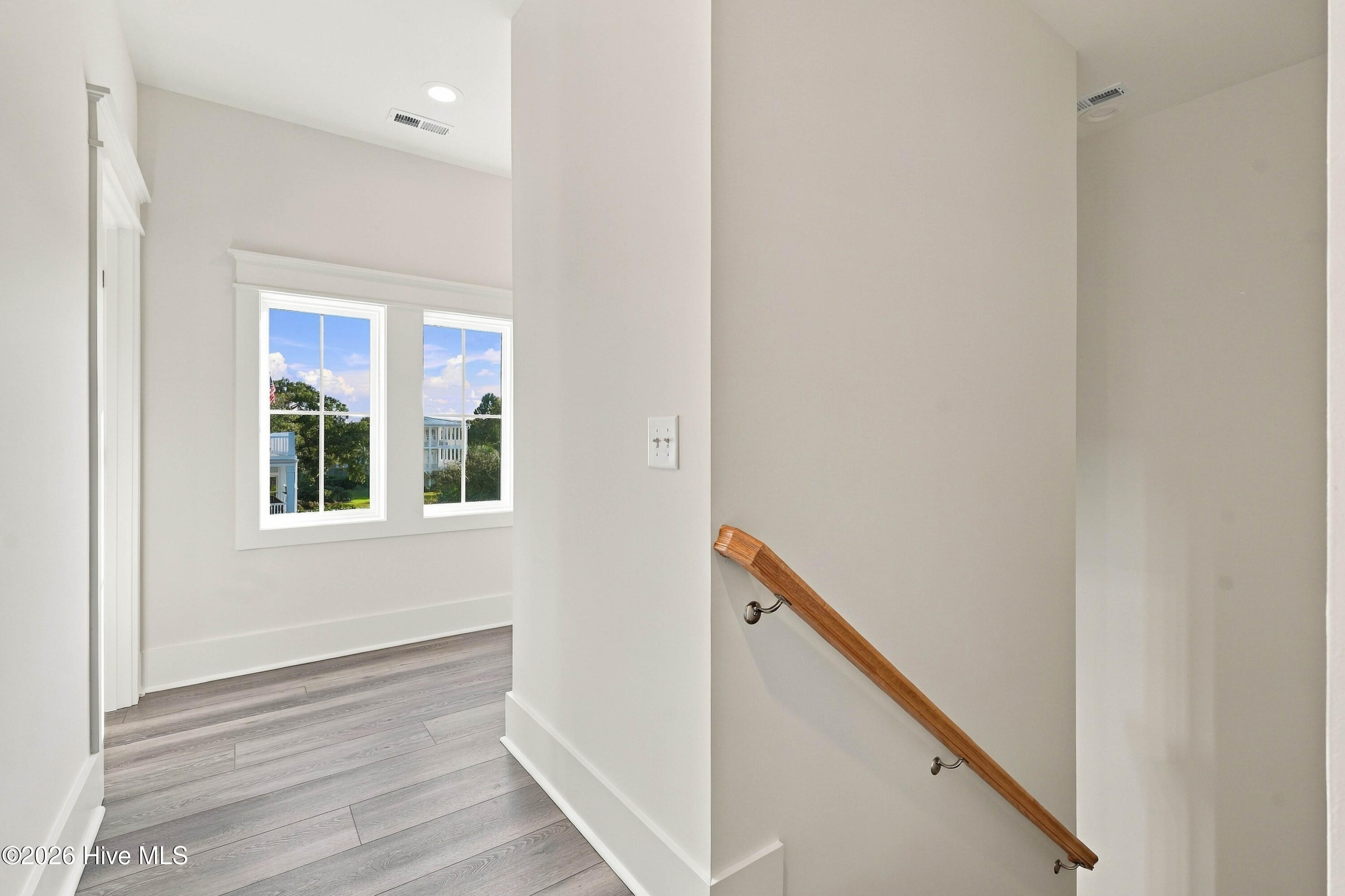 52 Pier View Court Property Photo 34