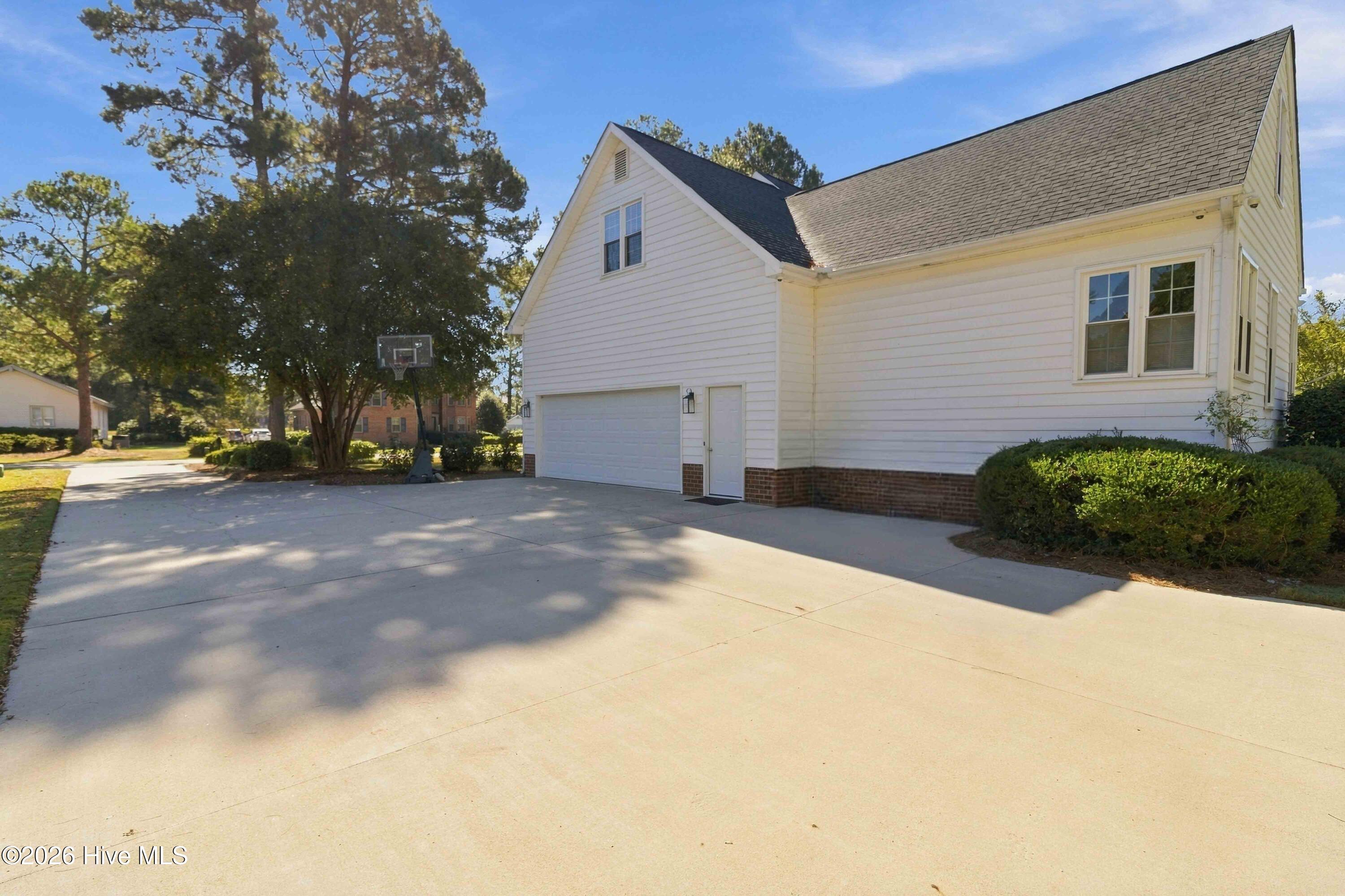 4706 Burning Tree Lane N Property Photo 44