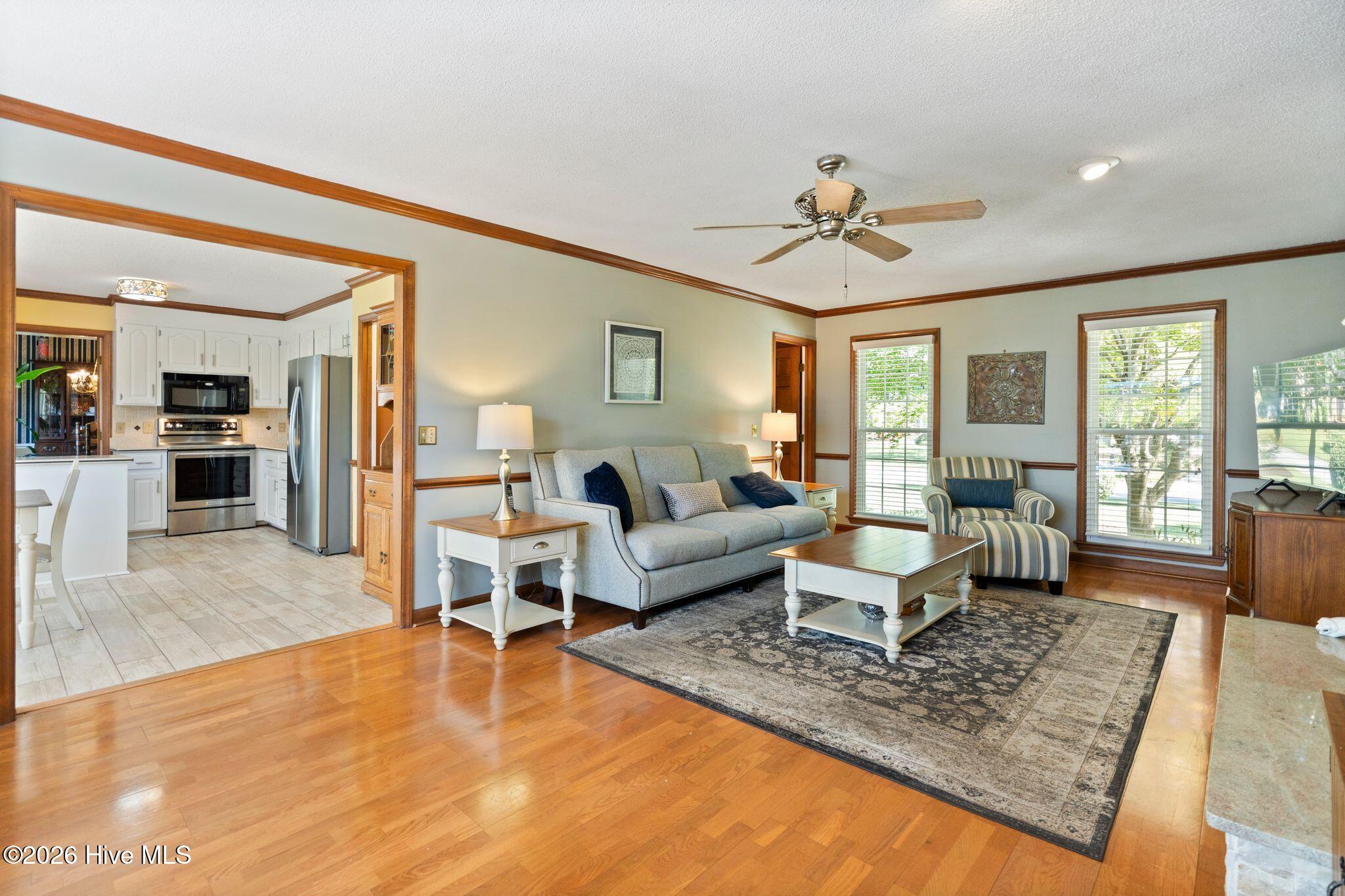 3232 Grey Leaf Drive Property Photo 17