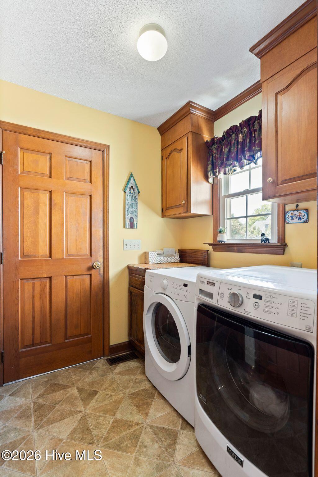3232 Grey Leaf Drive Property Photo 33