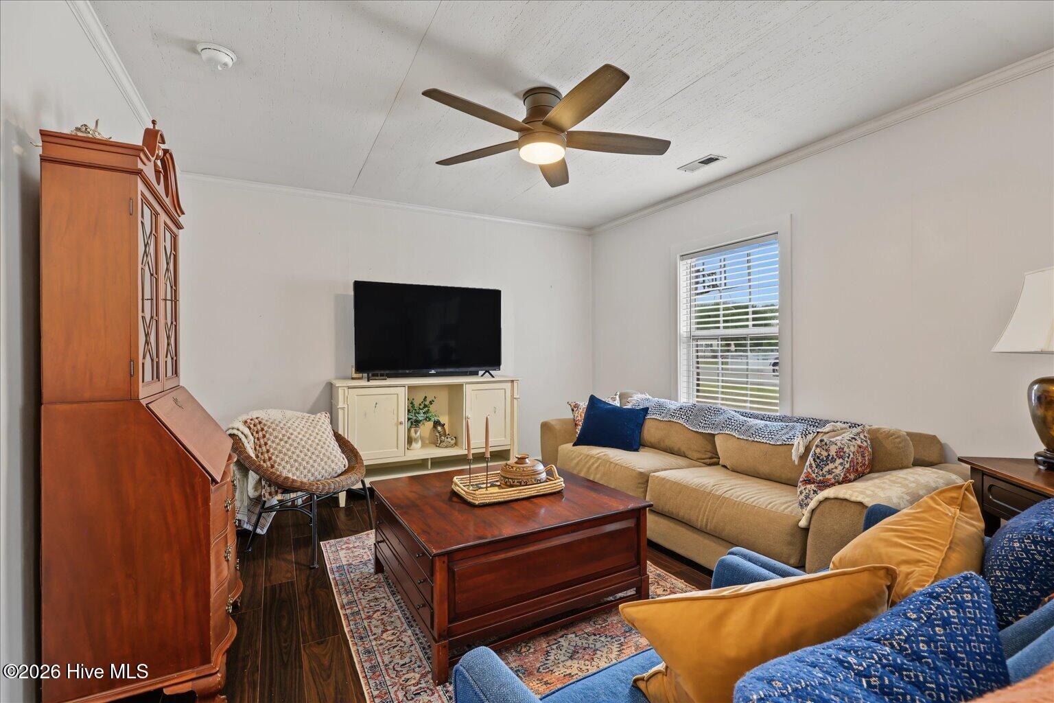 121 Freshwater Drive Property Photo 8