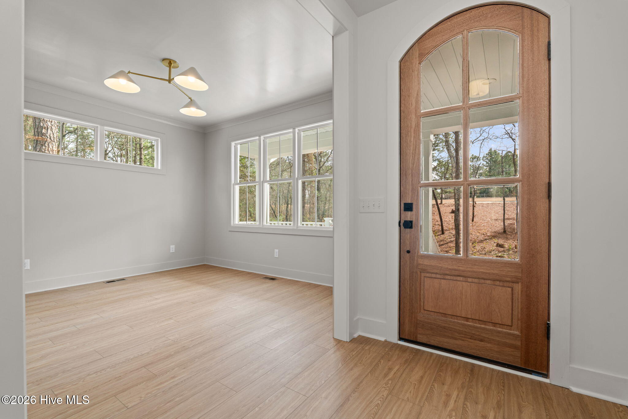 148 Cardinal Lane Property Photo 2