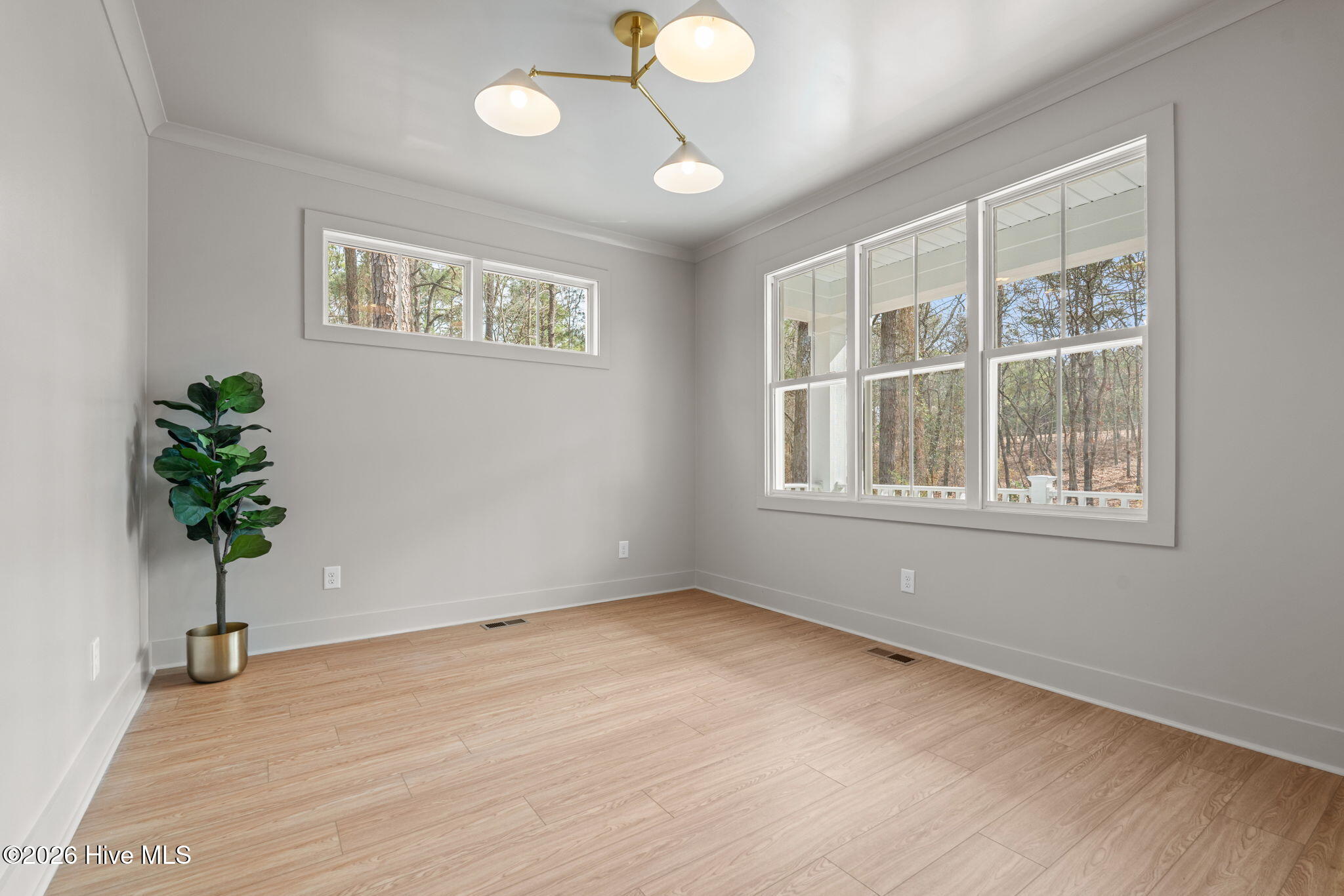 148 Cardinal Lane Property Photo 3