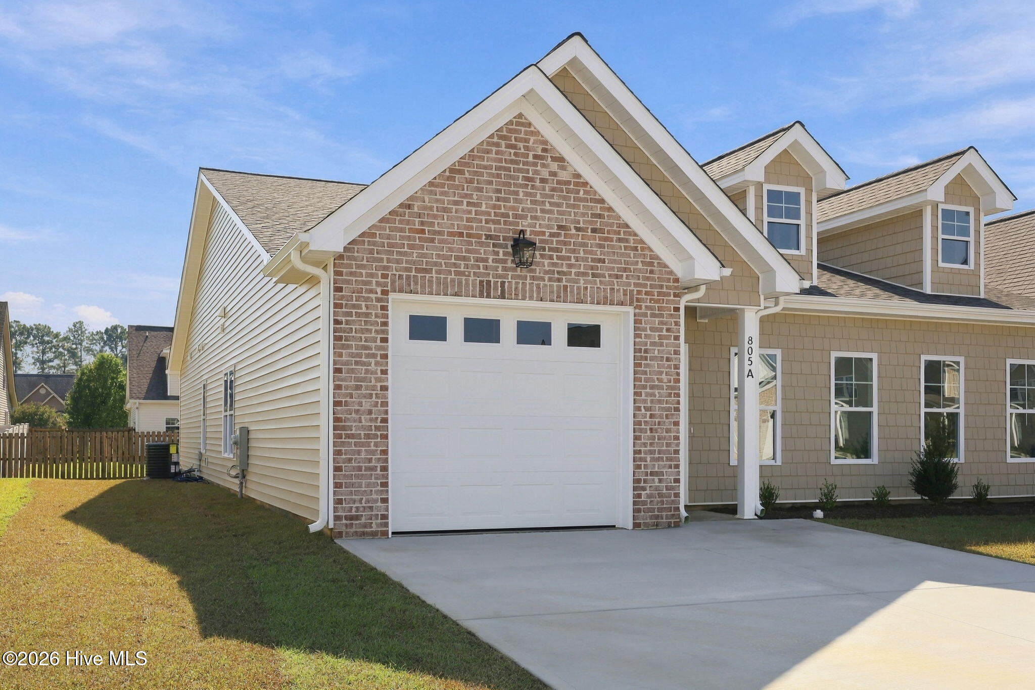 805 Sarah Rebecca Drive A Property Photo 5