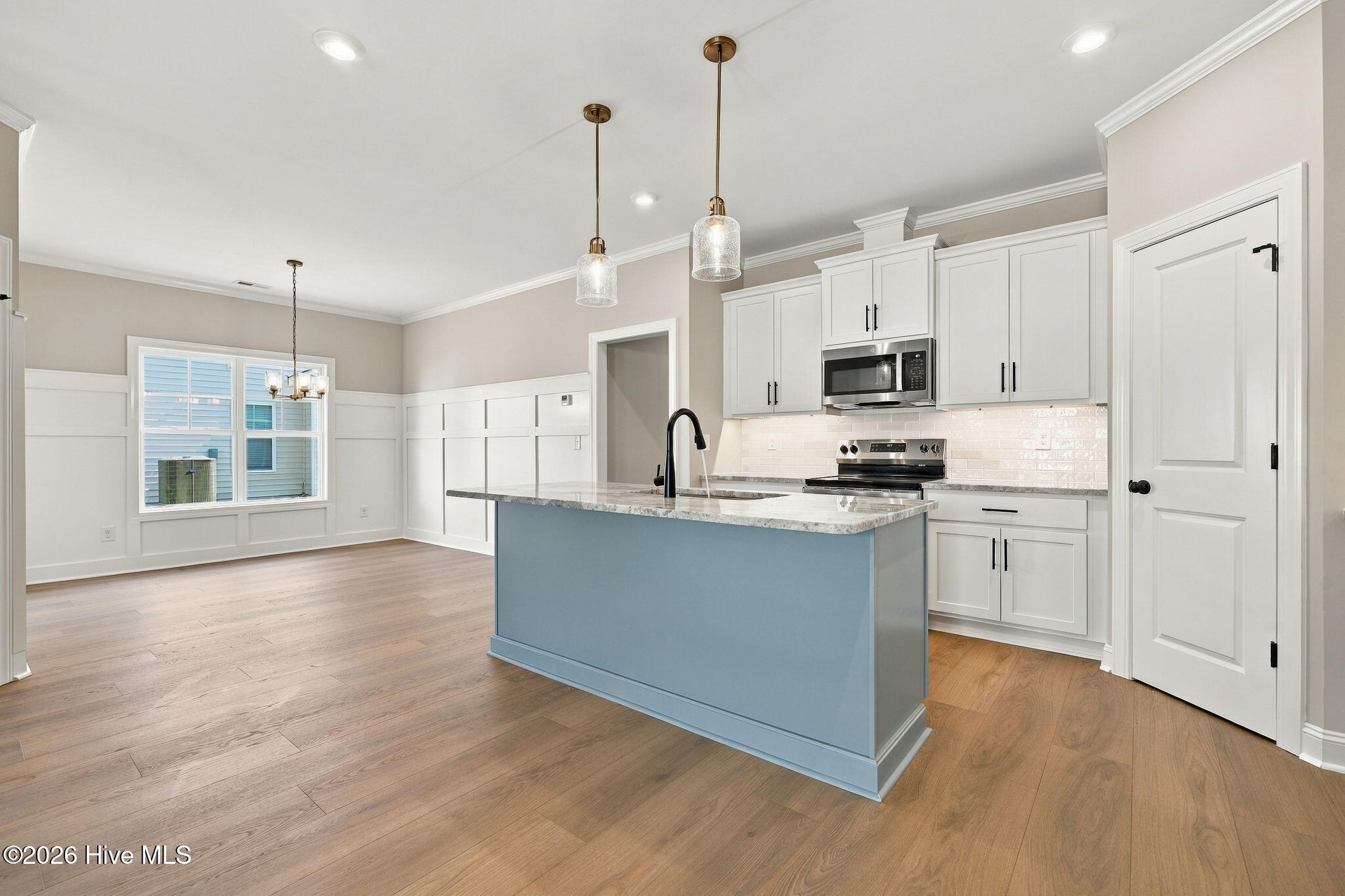 805 Sarah Rebecca Drive A Property Photo 17
