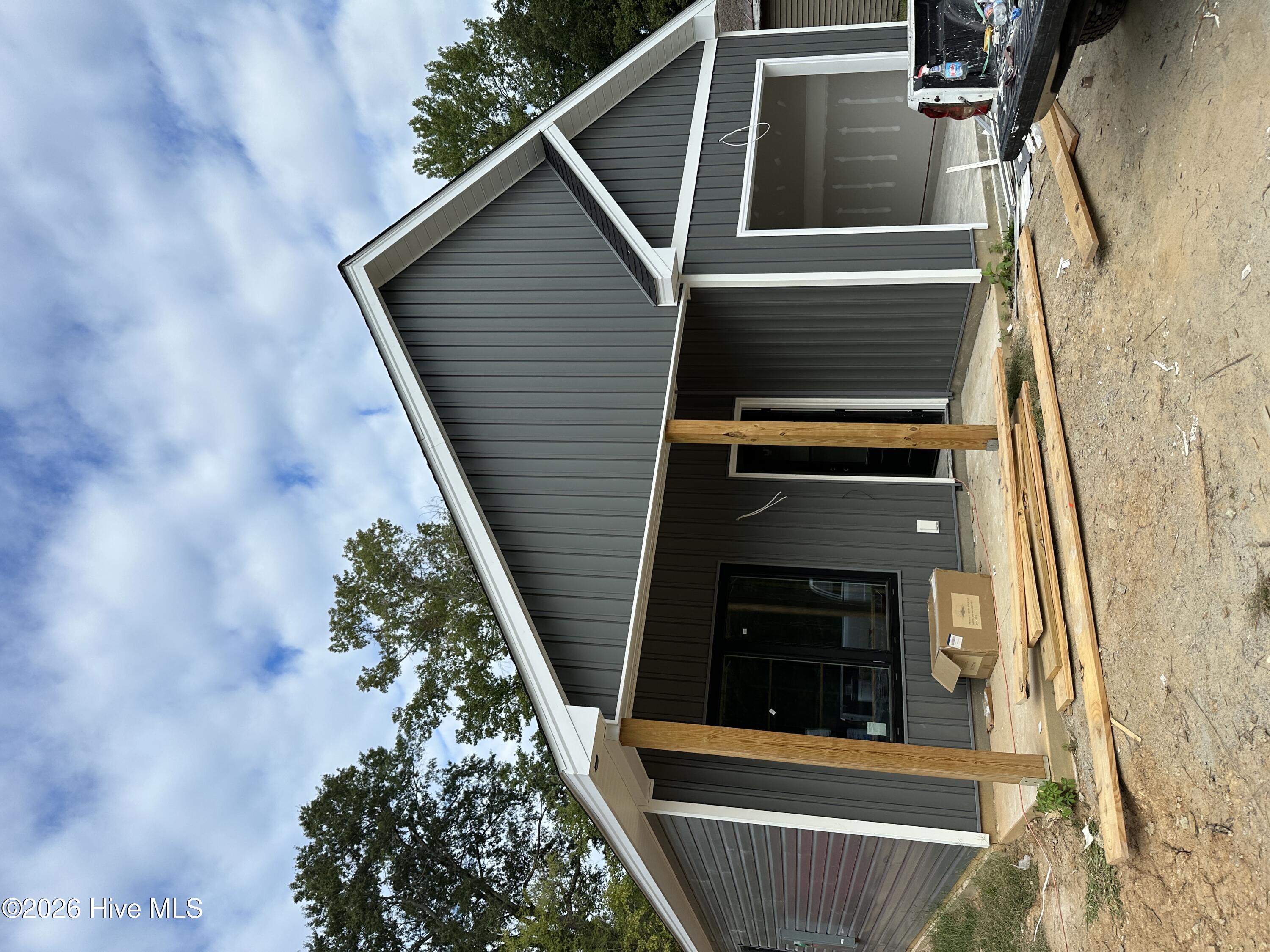 1336 Weldon Avenue Property Photo 1
