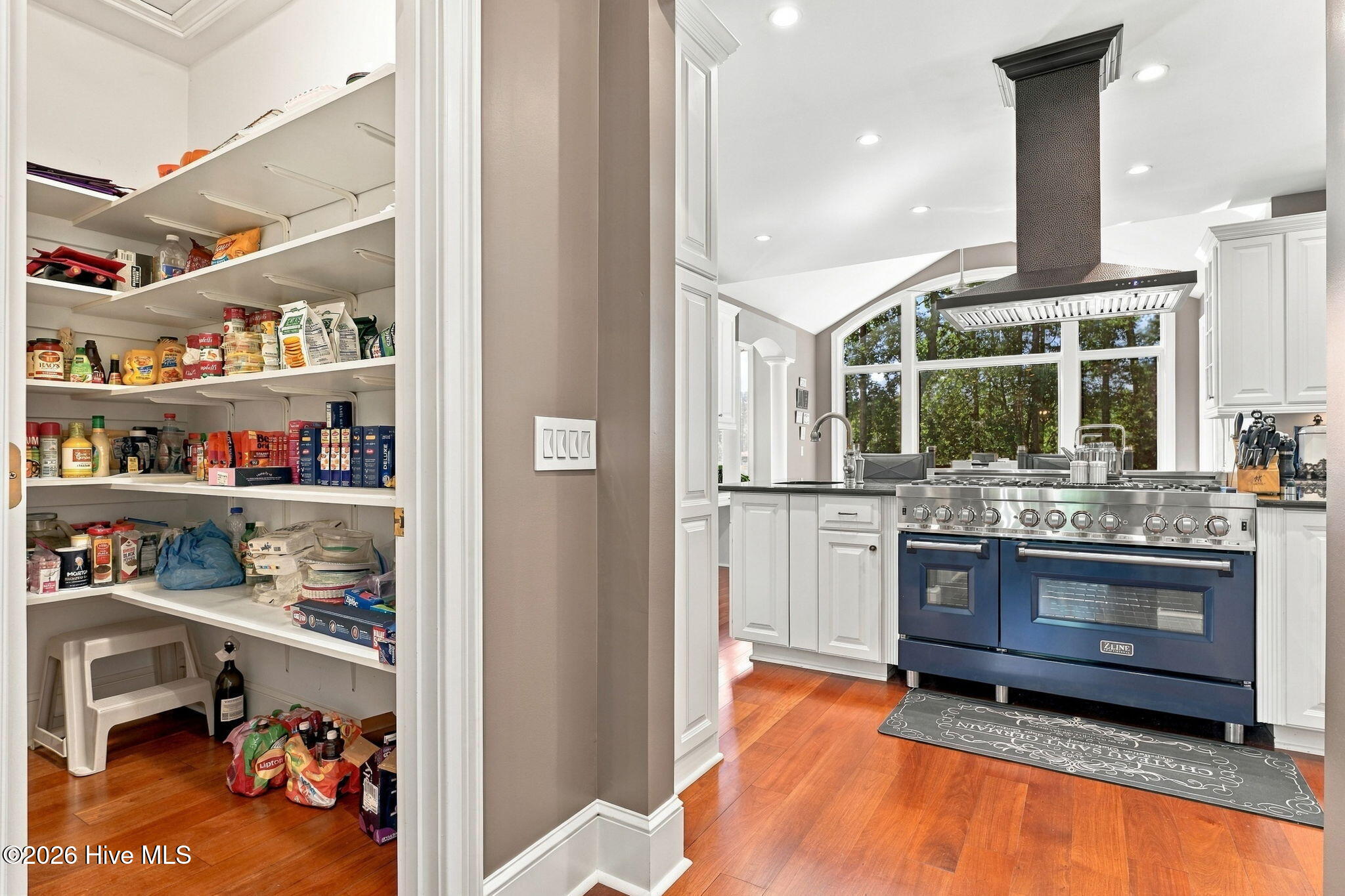 130 Woodenbridge Lane Property Photo 13