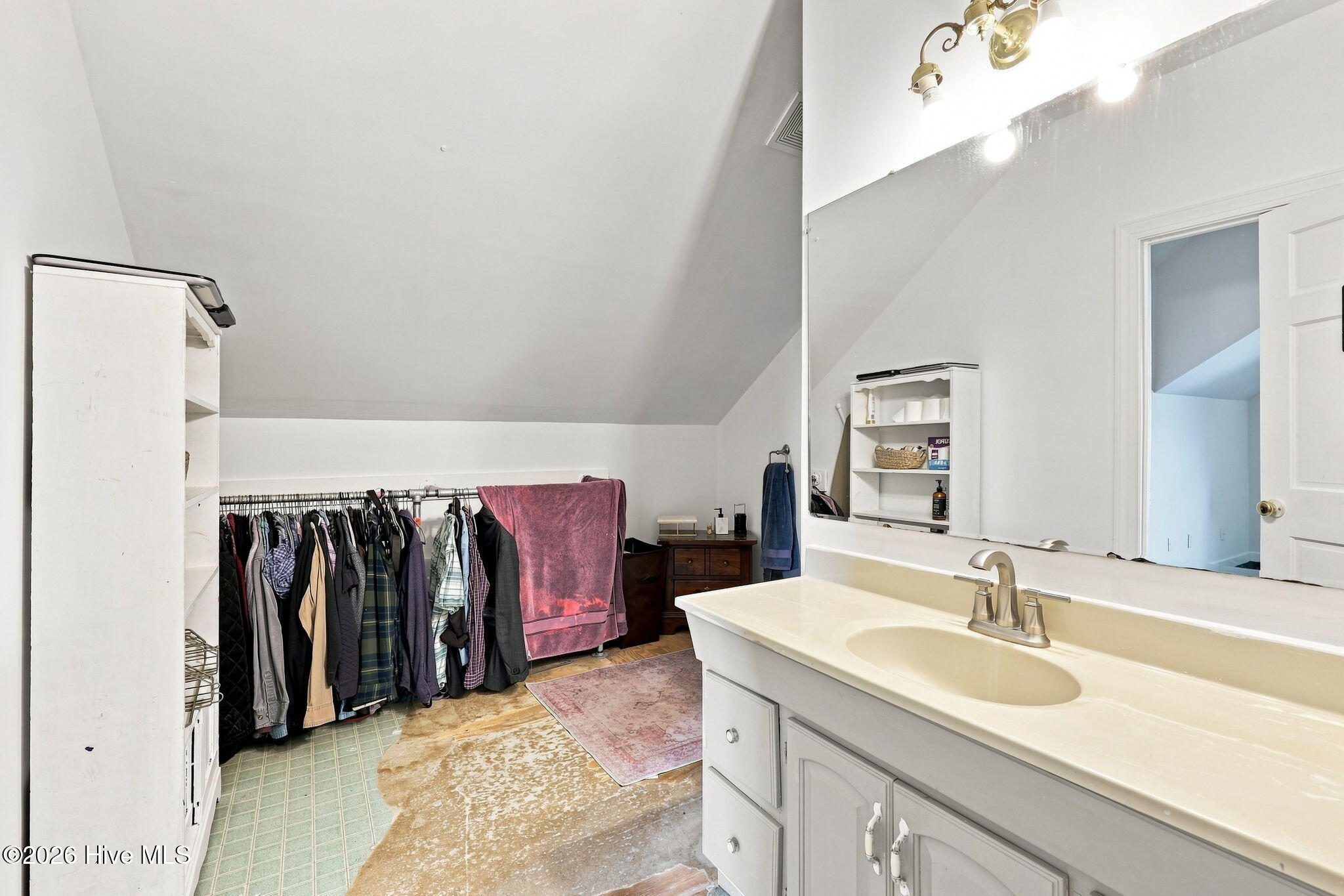 6605 Walnut Cove Drive Property Photo 40