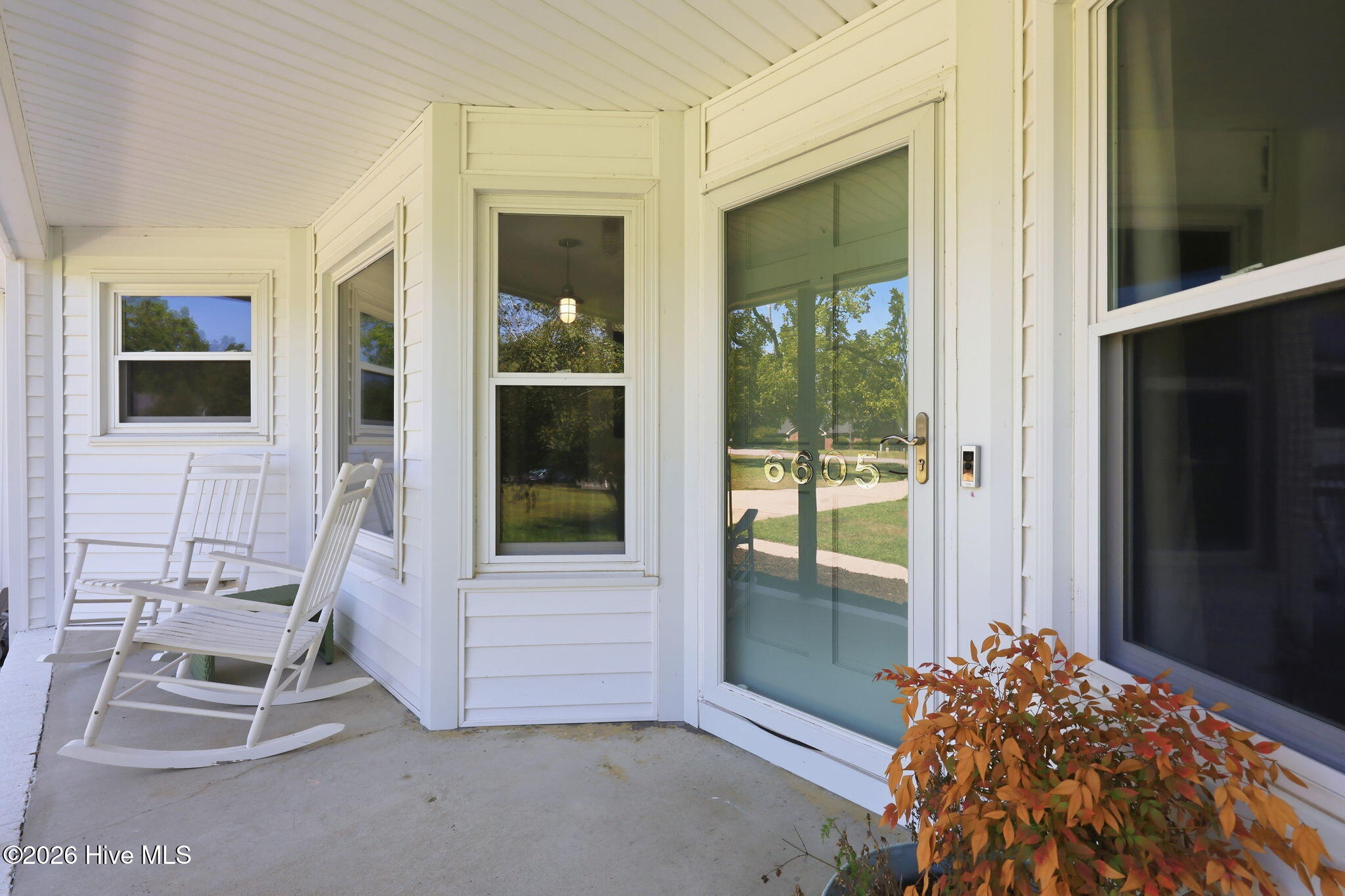 6605 Walnut Cove Drive Property Photo 54