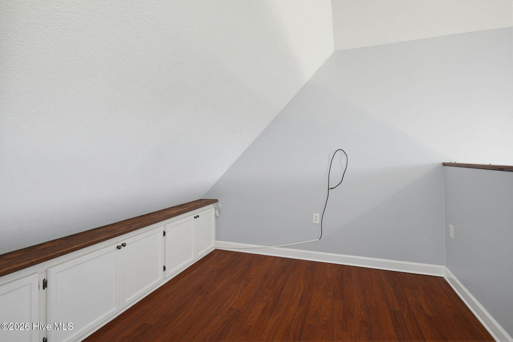 300 Walkens Woods Lane Property Photo 21