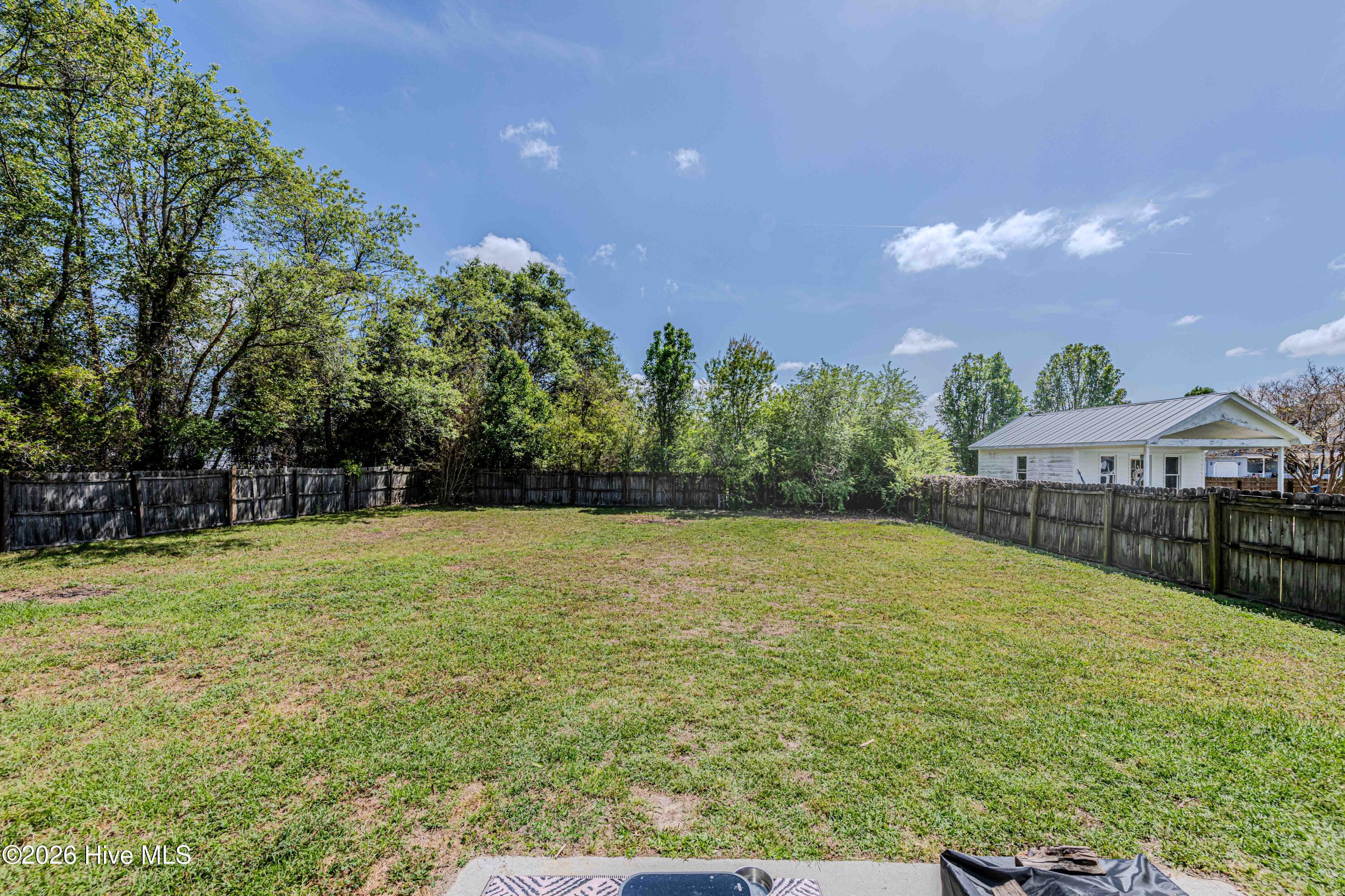 126 Forest Bluff Drive Property Photo 3