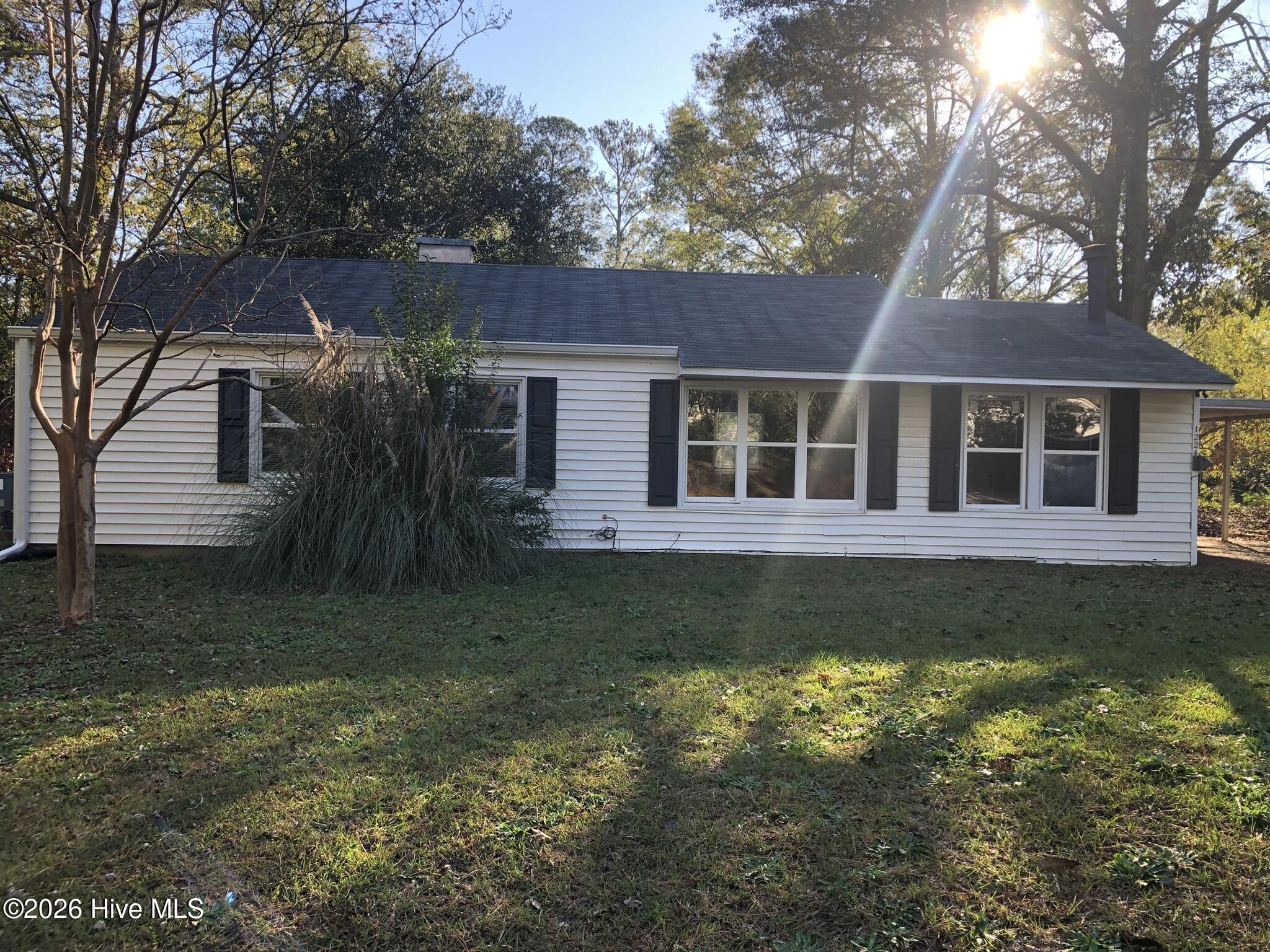 1224 George Street Ne Property Photo 1