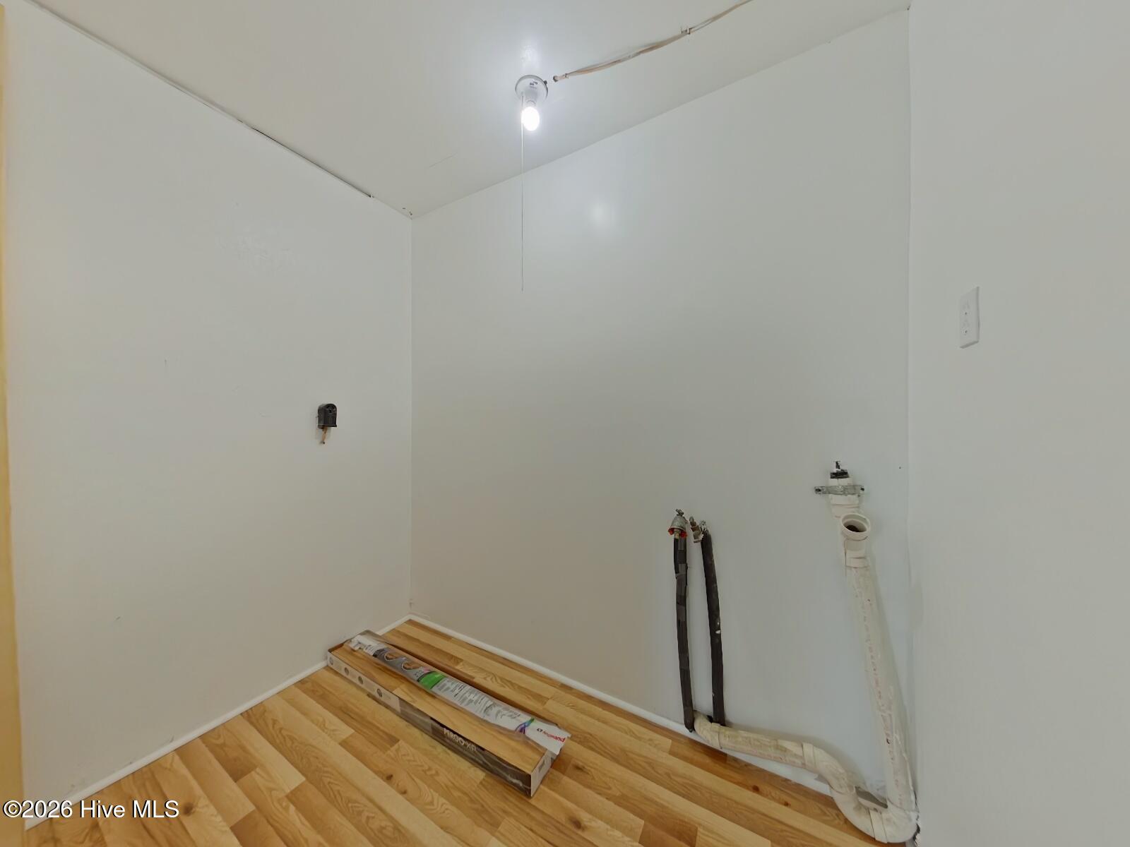 1224 George Street Ne Property Photo 8