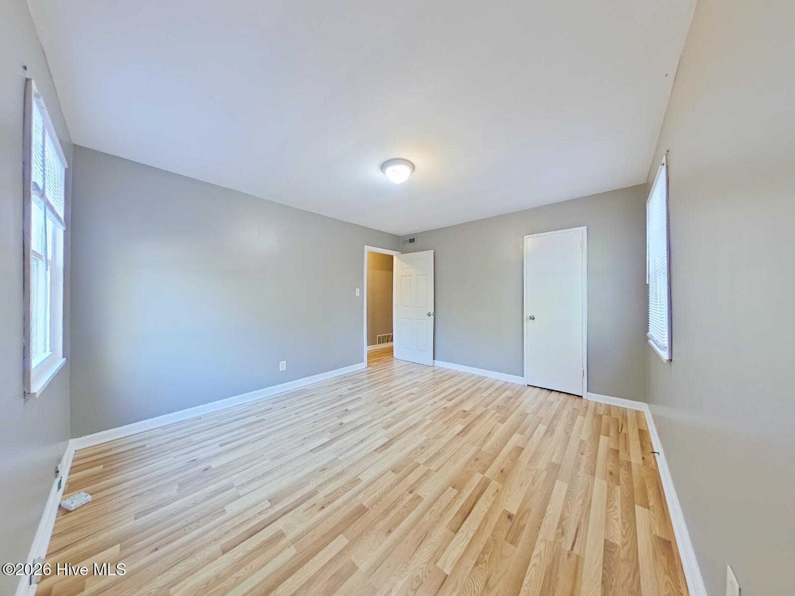 1224 George Street Ne Property Photo 13