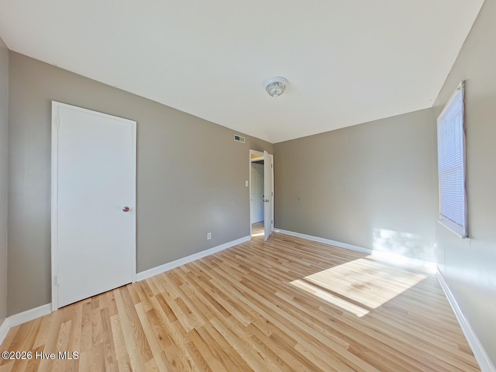 1224 George Street Ne Property Photo 15