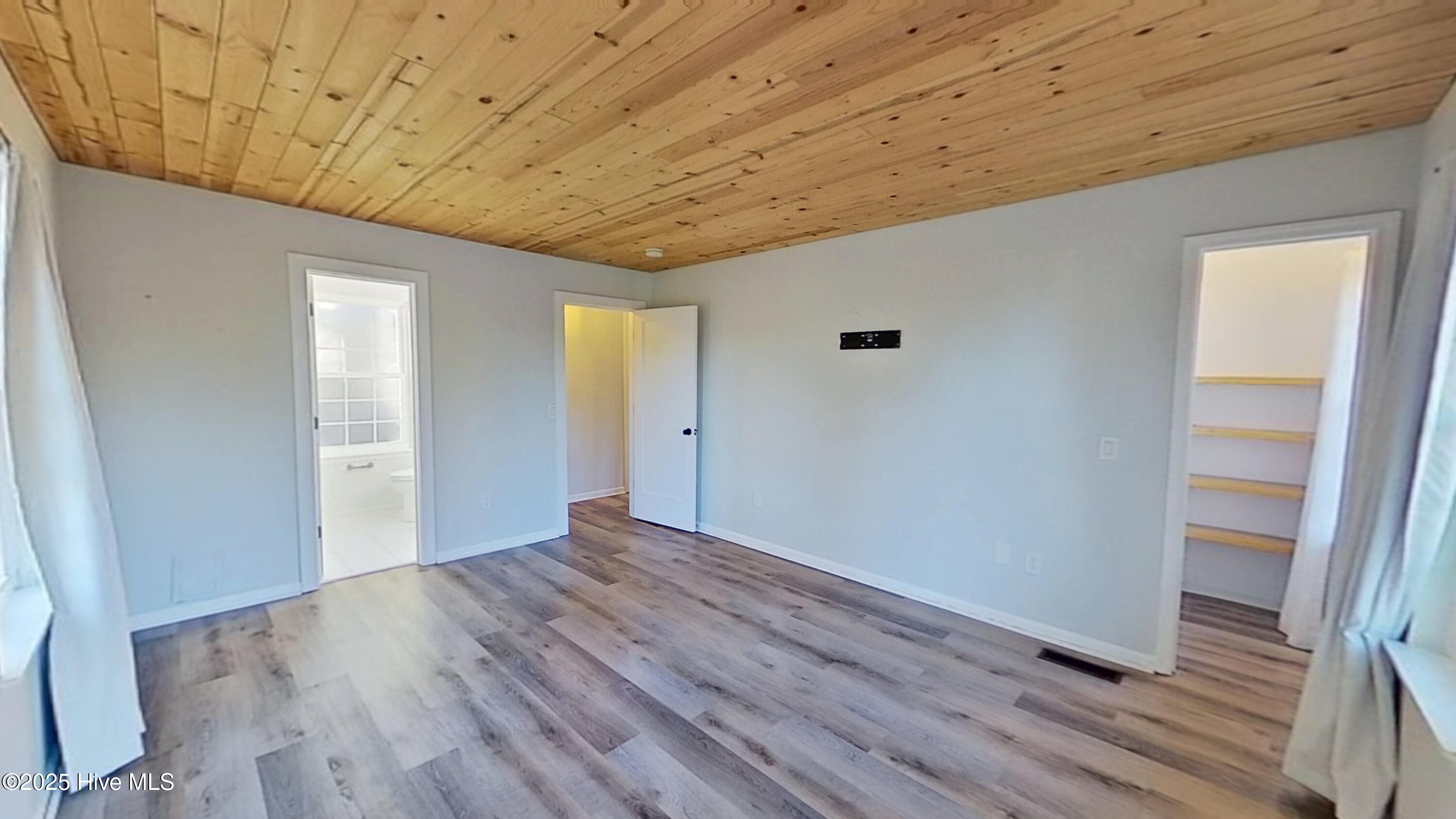 2901 Carthage Drive Property Photo 13