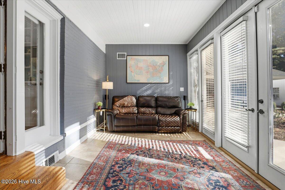 1107 Carey Road Property Photo 23