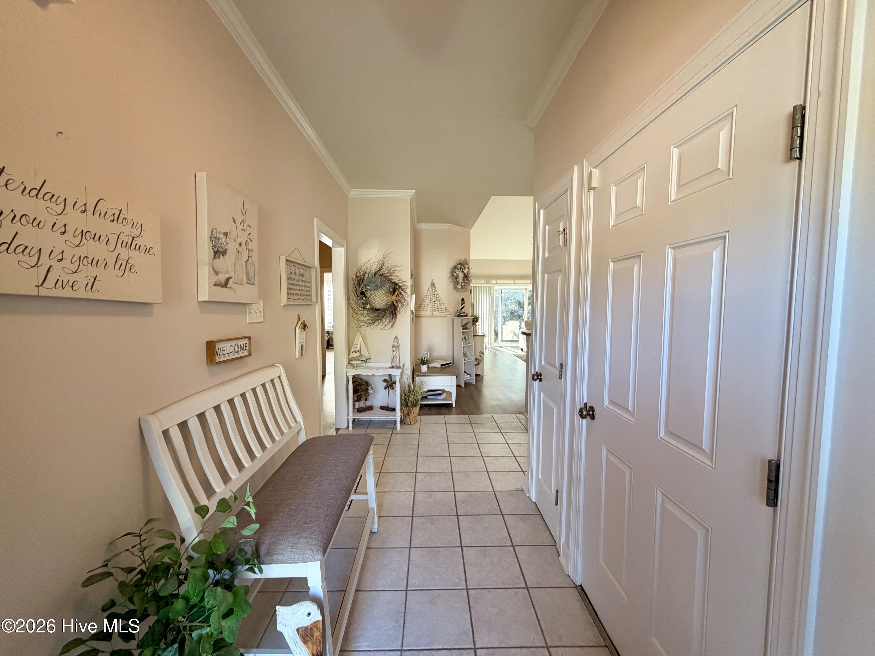 110 Oxford Drive Property Photo 4