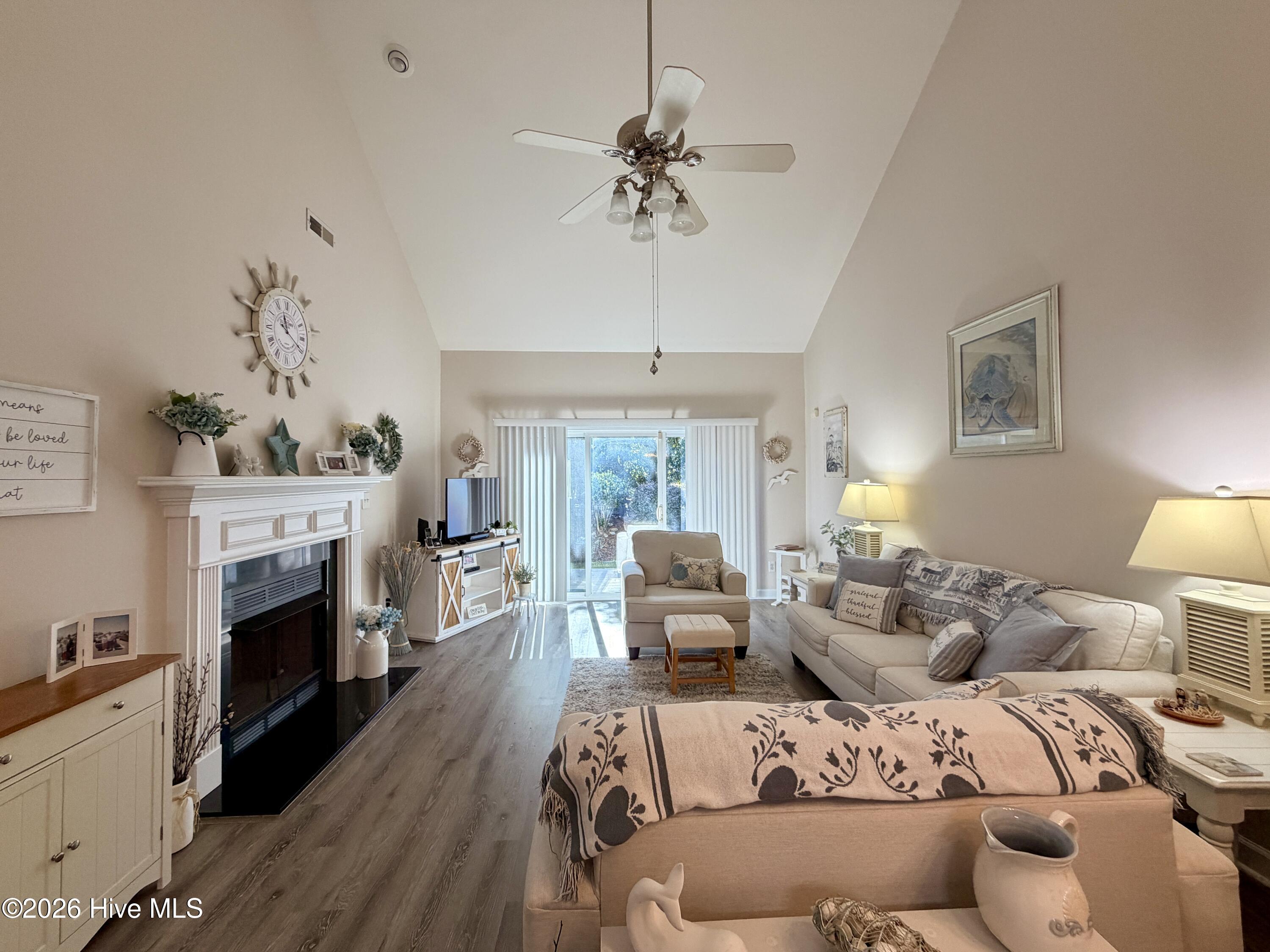 110 Oxford Drive Property Photo 15