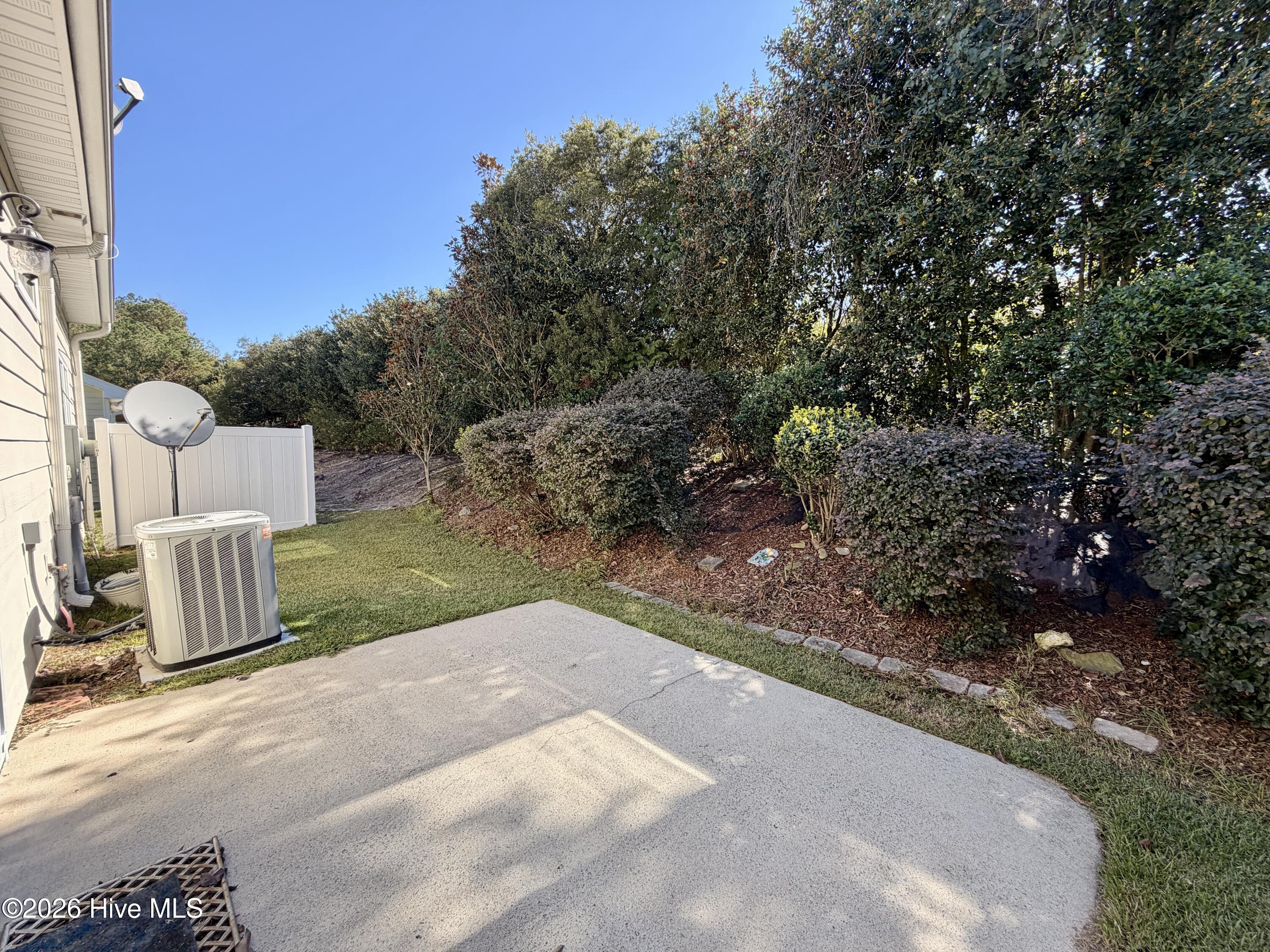 110 Oxford Drive Property Photo 32