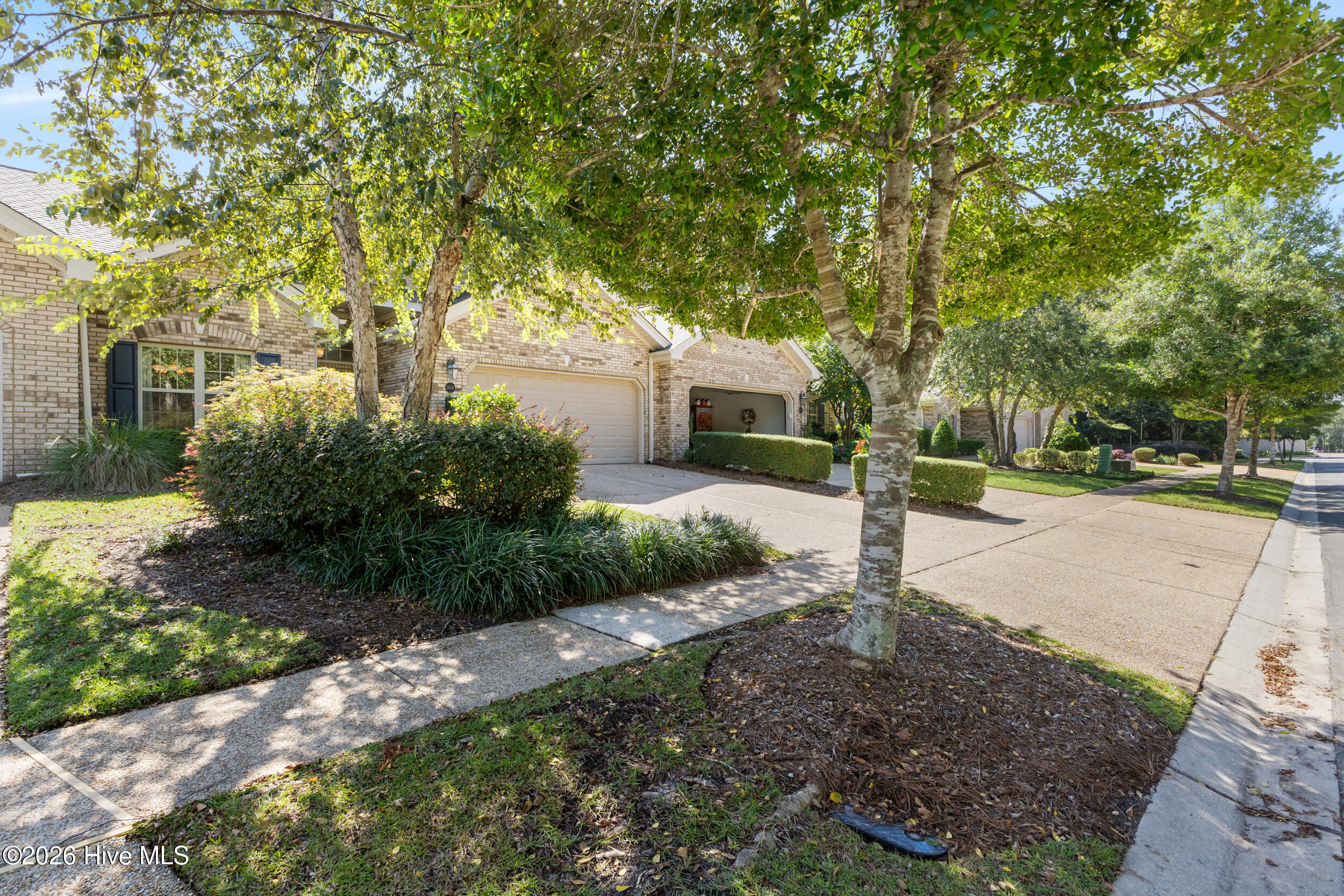 1018 Groppo Cove Property Photo 4