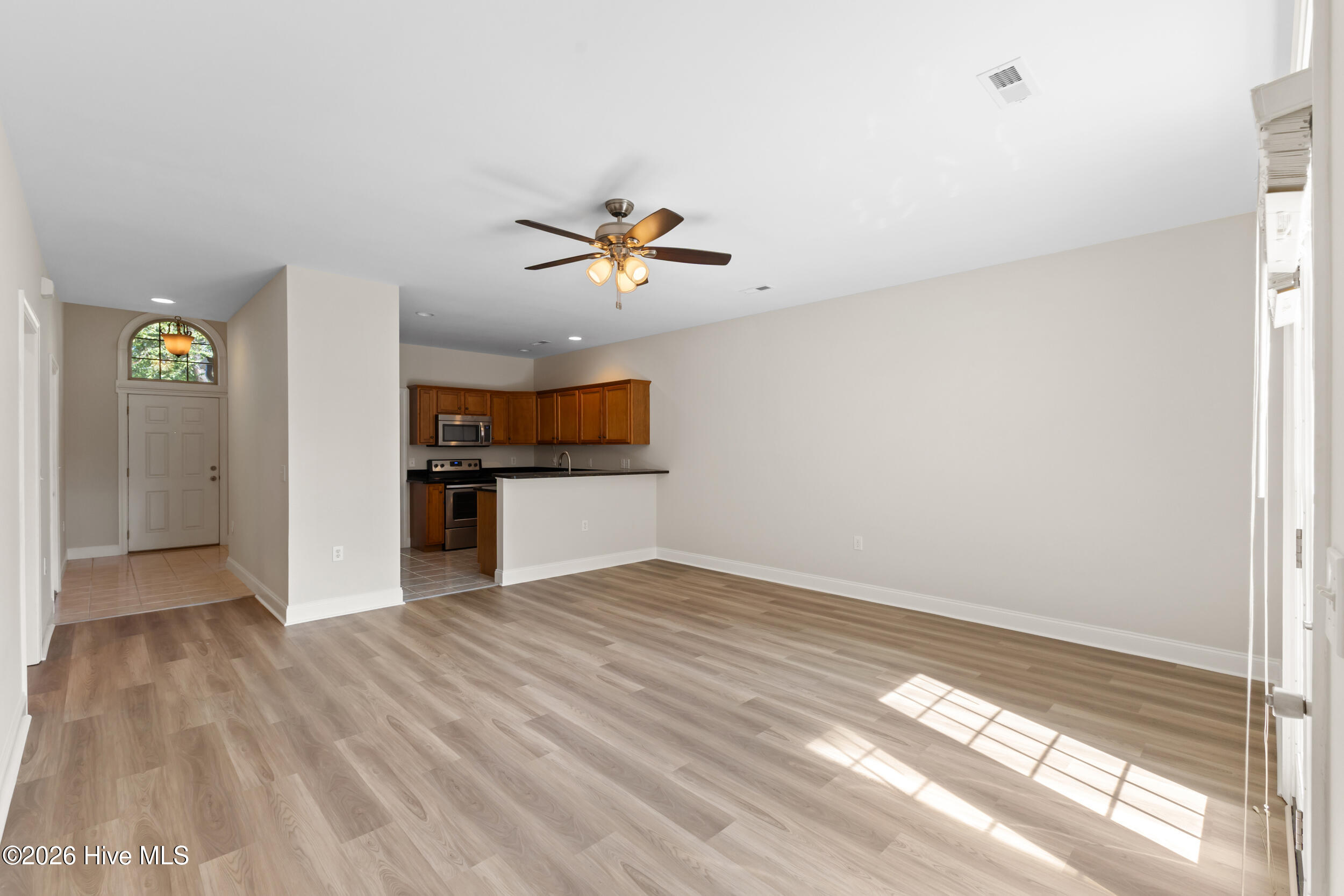 1018 Groppo Cove Property Photo 12