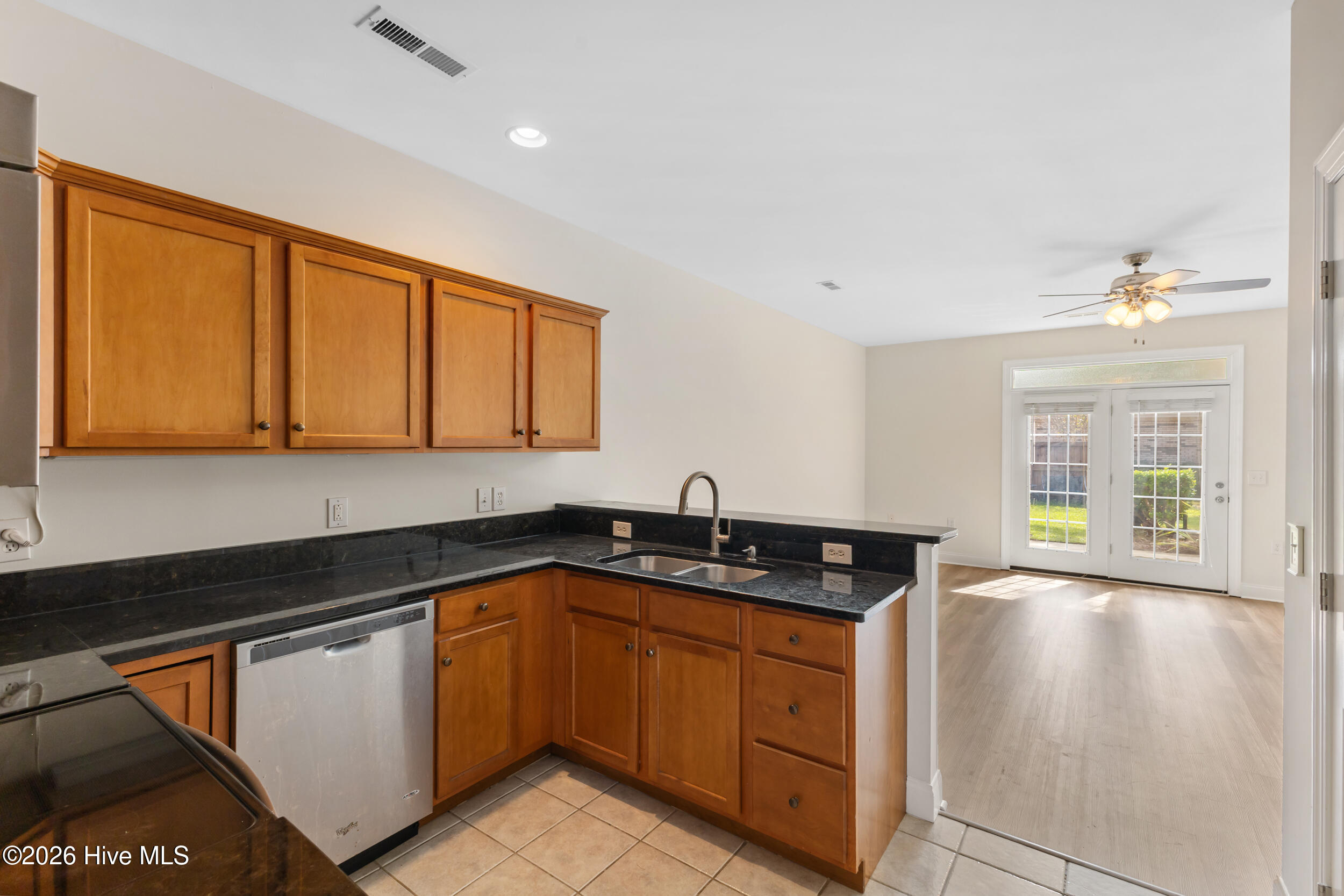 1018 Groppo Cove Property Photo 15