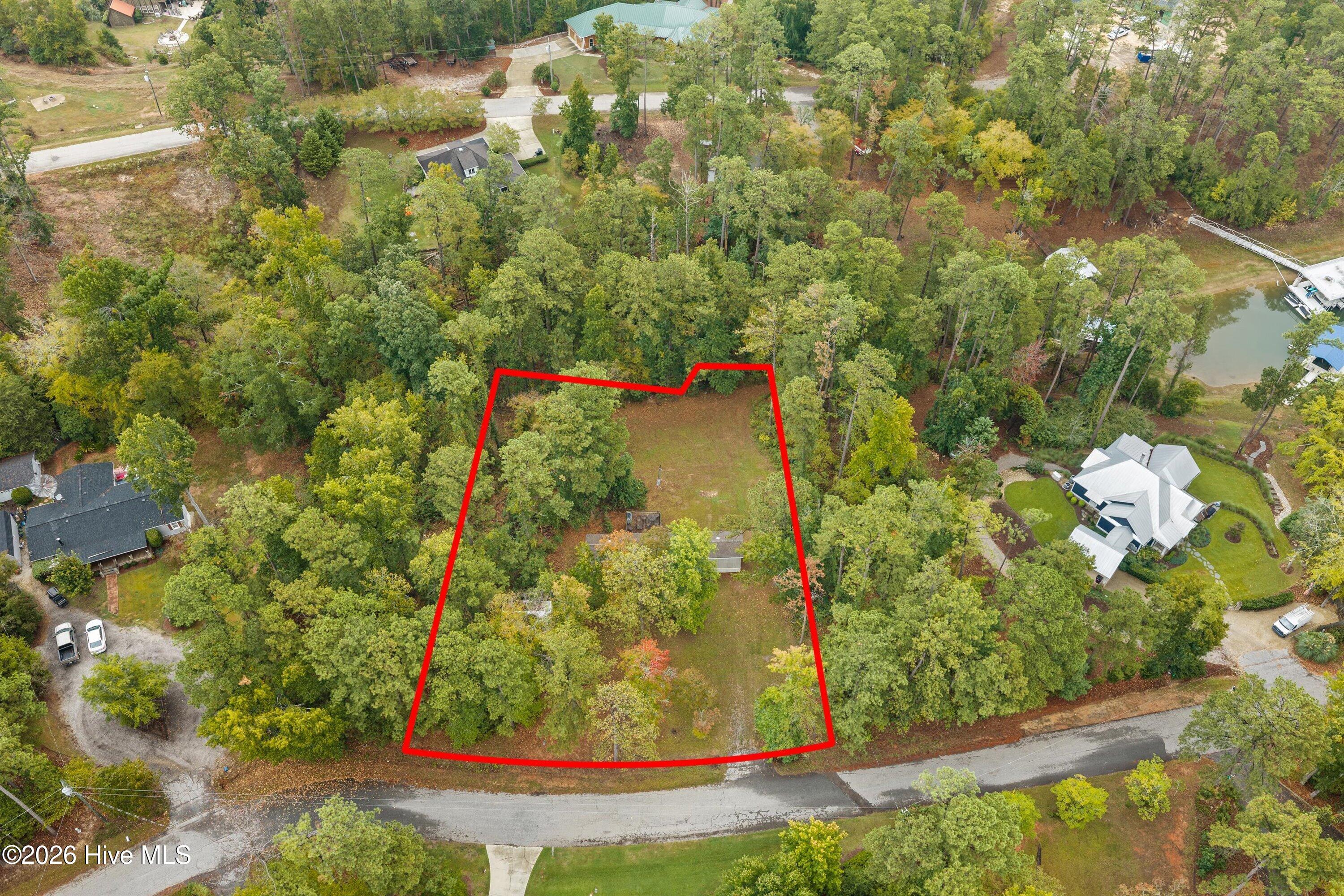 135 Hood Drive Property Photo 3