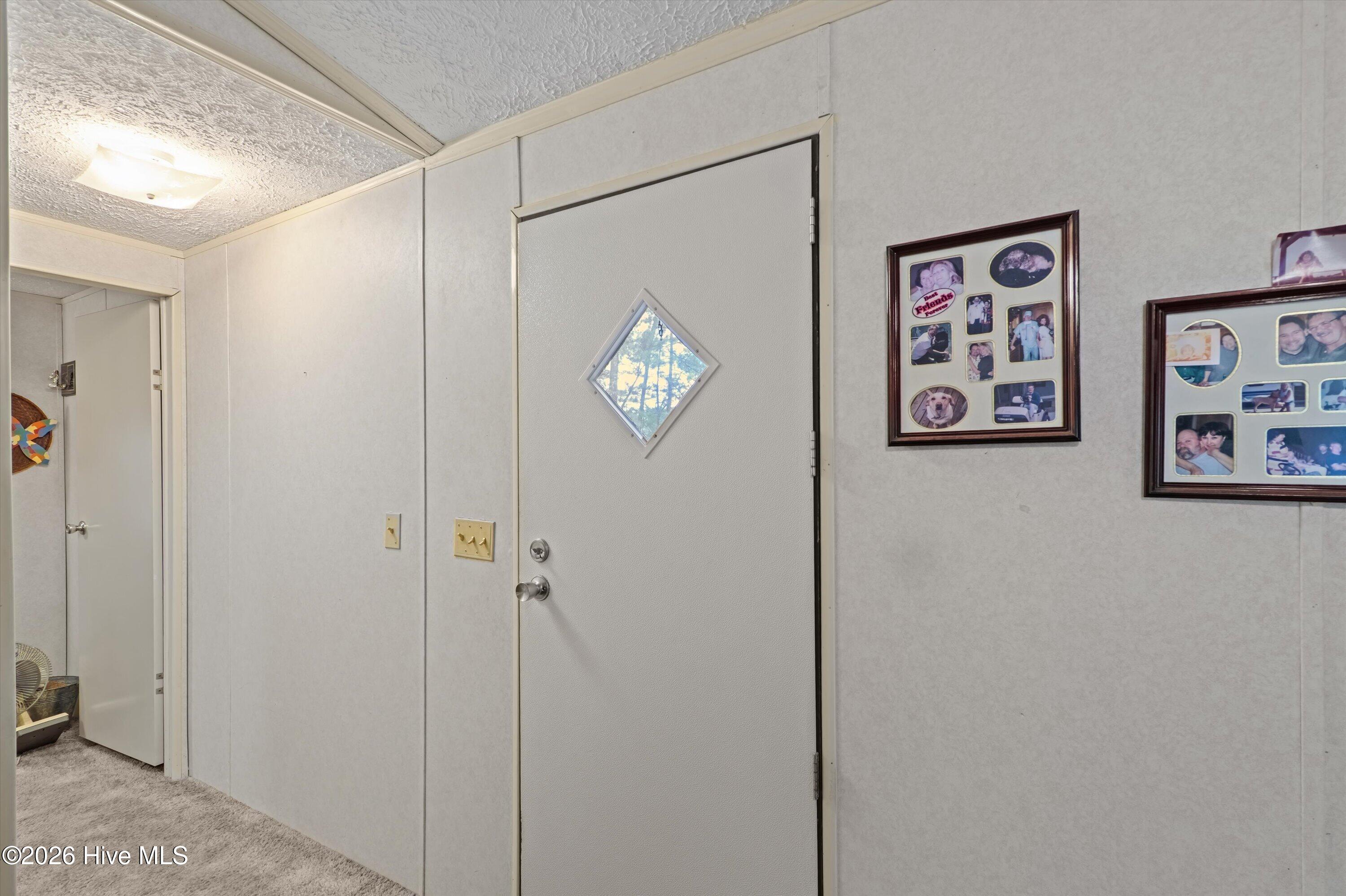 135 Hood Drive Property Photo 8