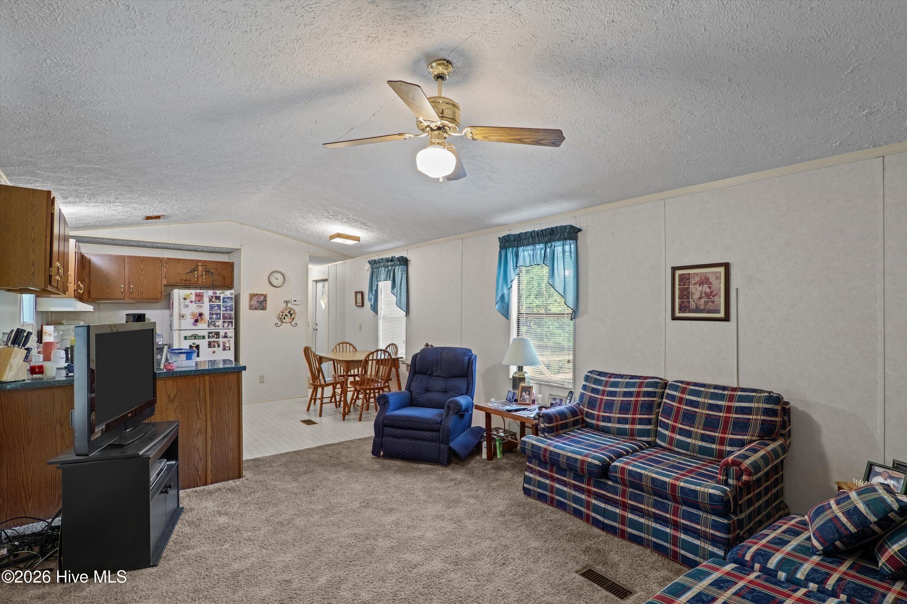 135 Hood Drive Property Photo 9