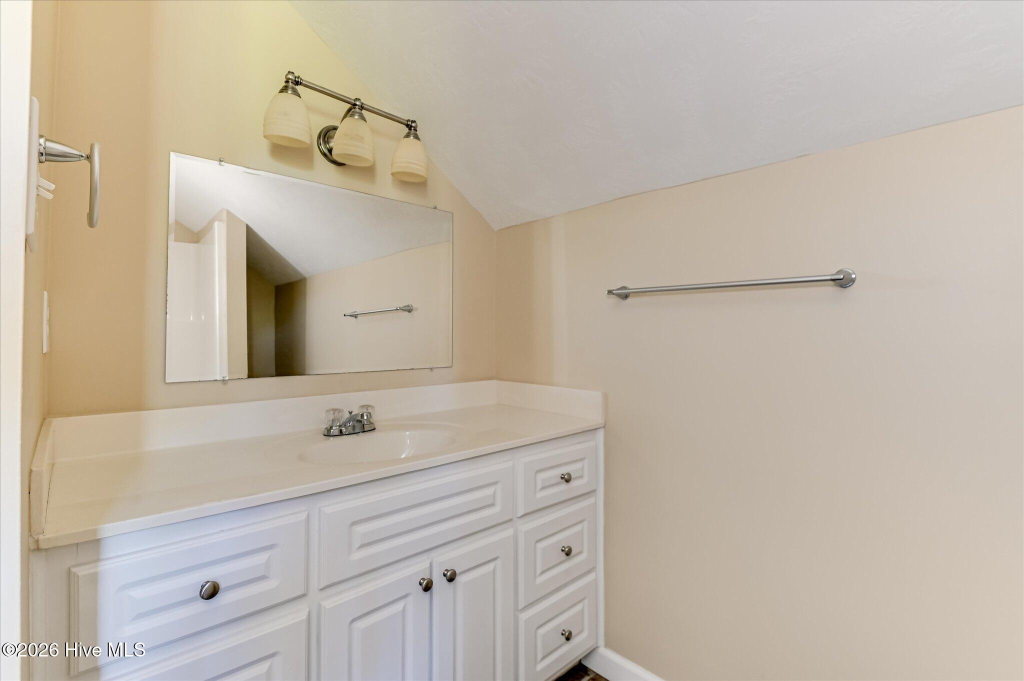 1004 Redbird Road Property Photo 34