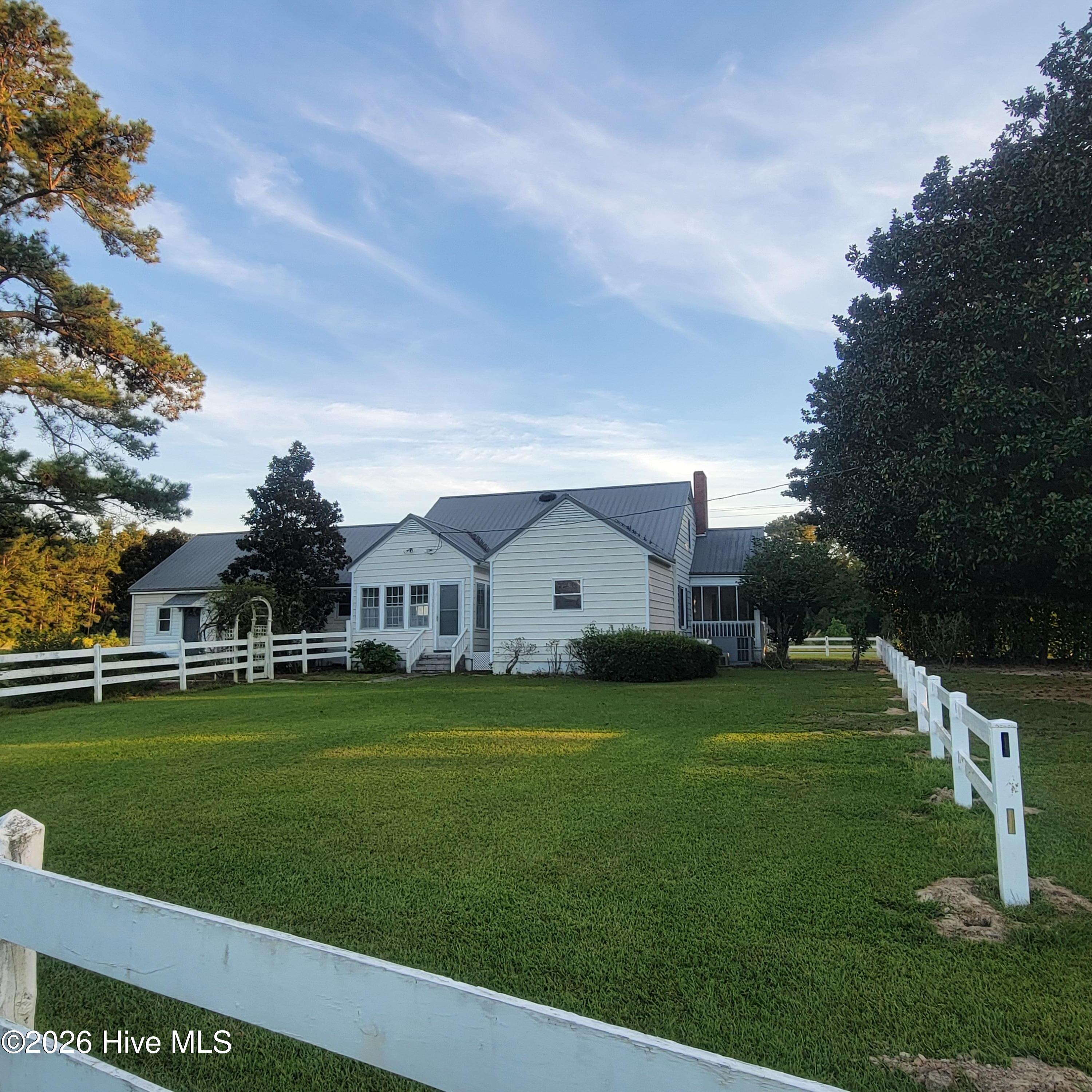 3766 Nc Hwy 53 W Property Photo 7