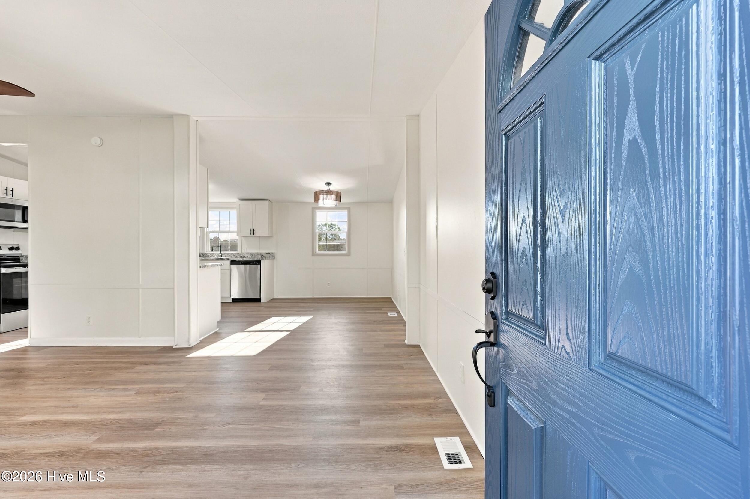104 Tiff Lane Property Photo 5