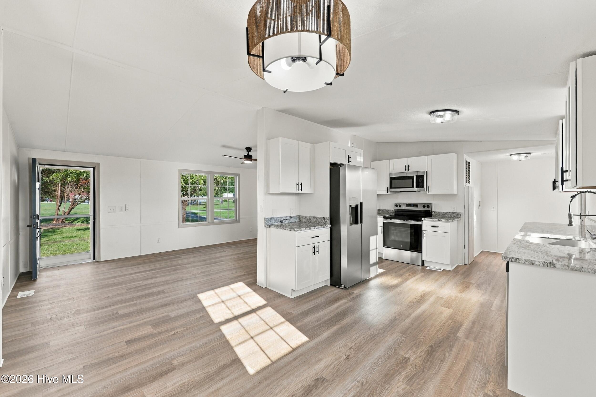 104 Tiff Lane Property Photo 7