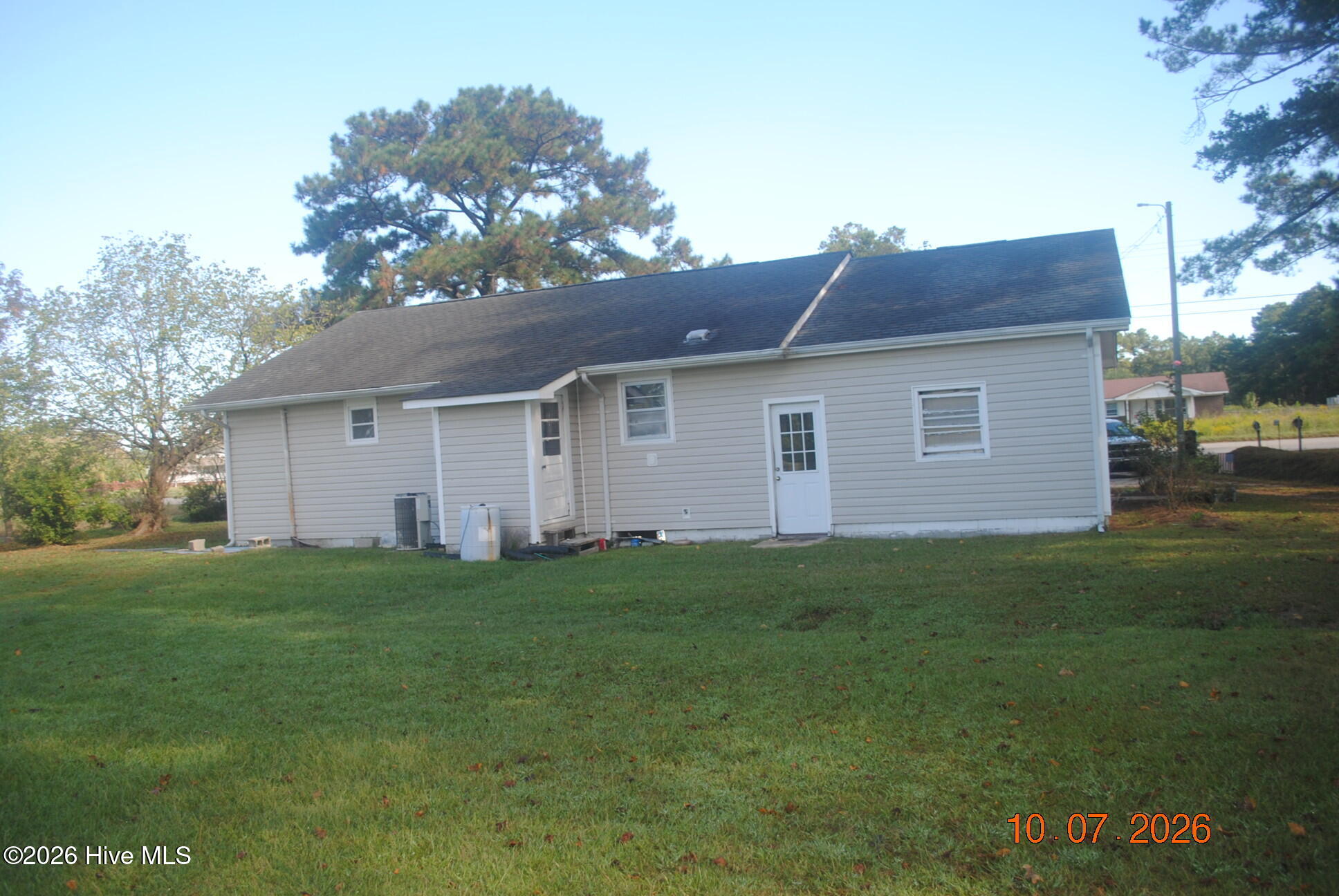 517 Waters Road Property Photo 4