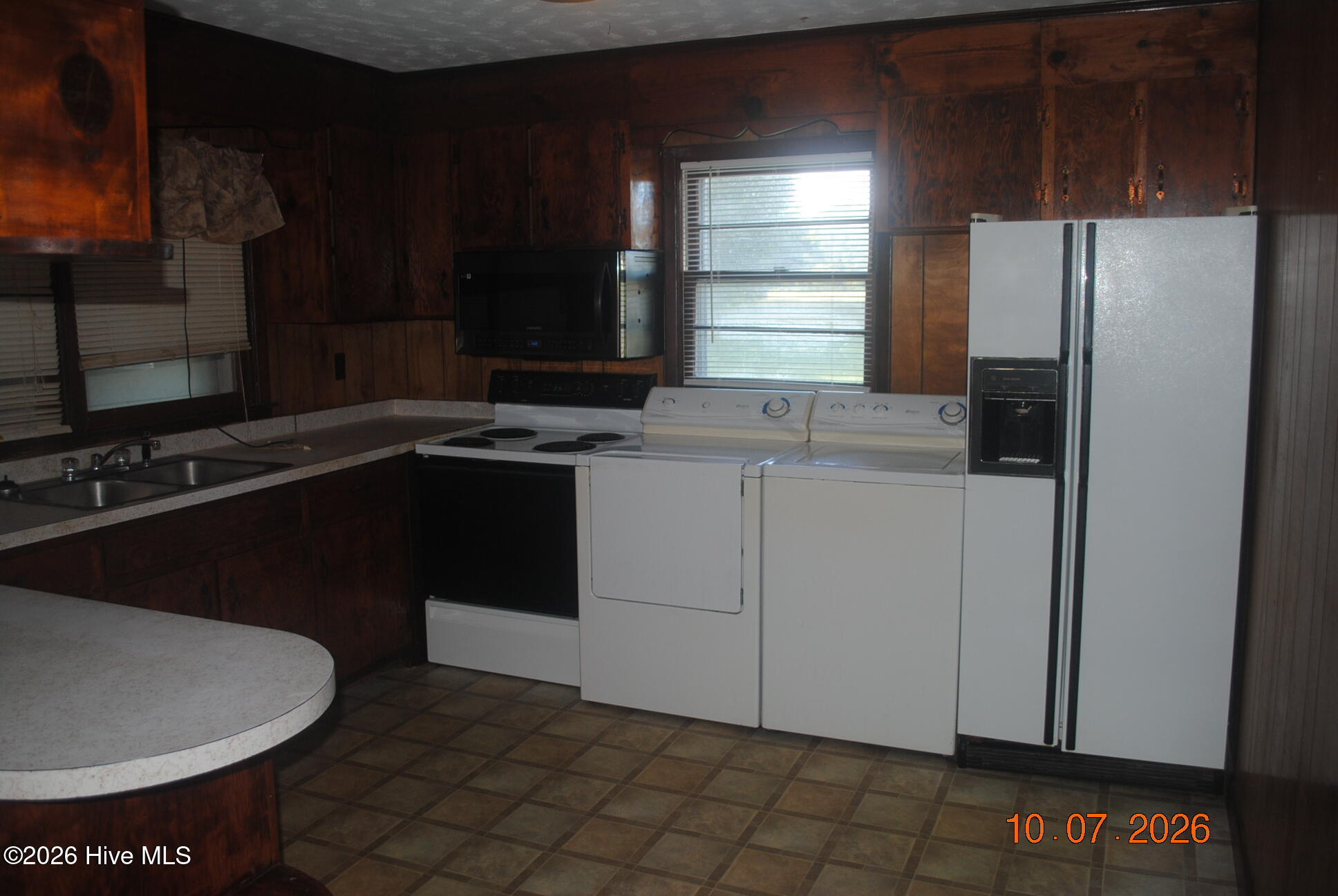 517 Waters Road Property Photo 7