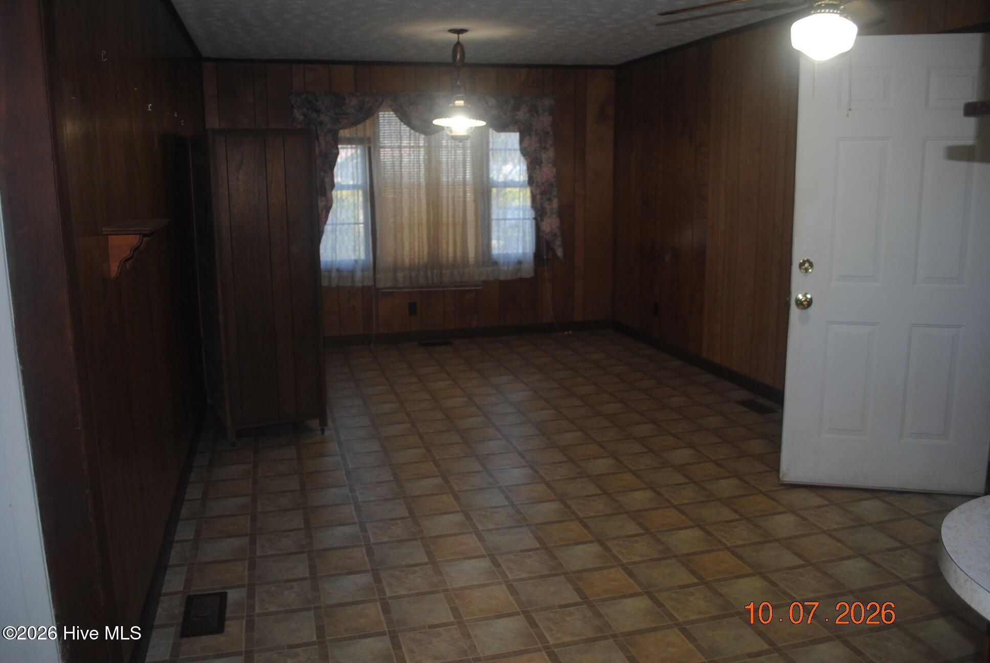 517 Waters Road Property Photo 8