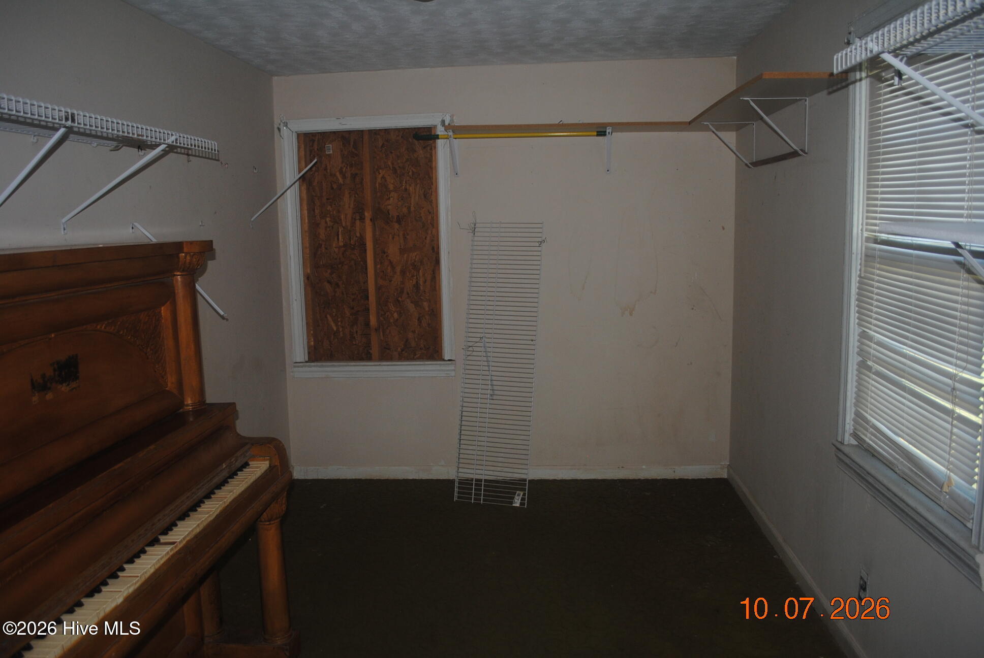 517 Waters Road Property Photo 14