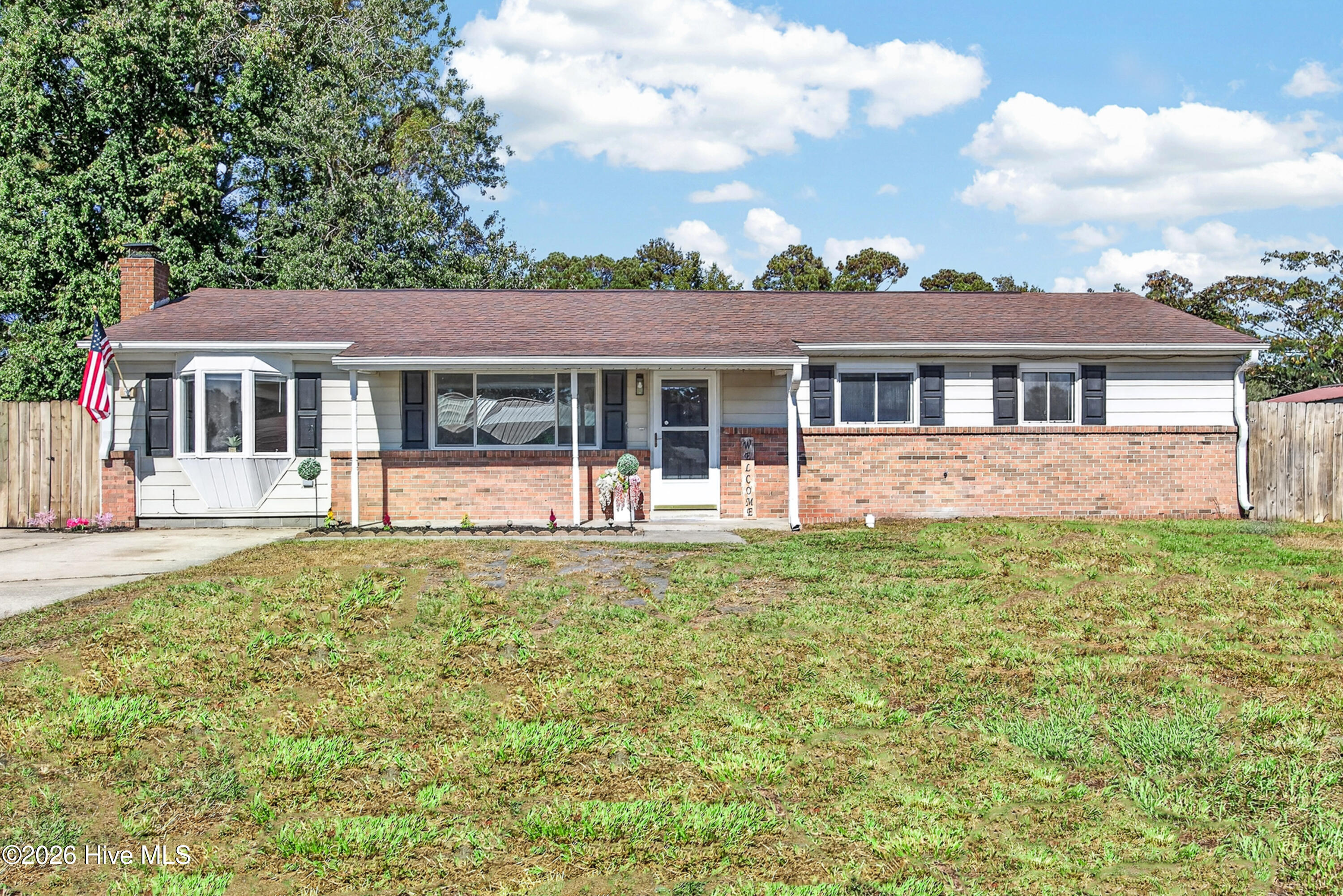 402 Dale Drive Property Photo 1