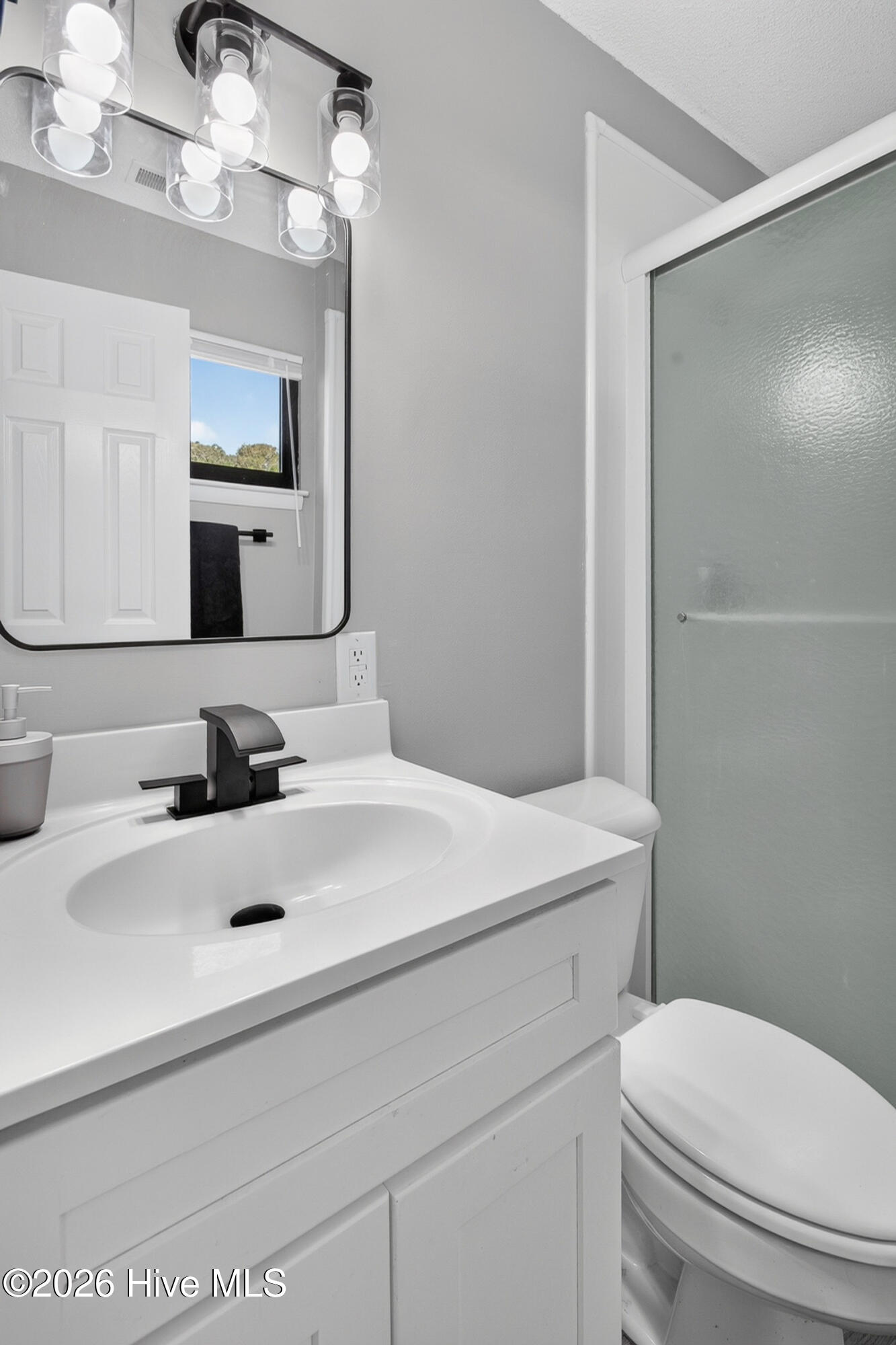402 Dale Drive Property Photo 29