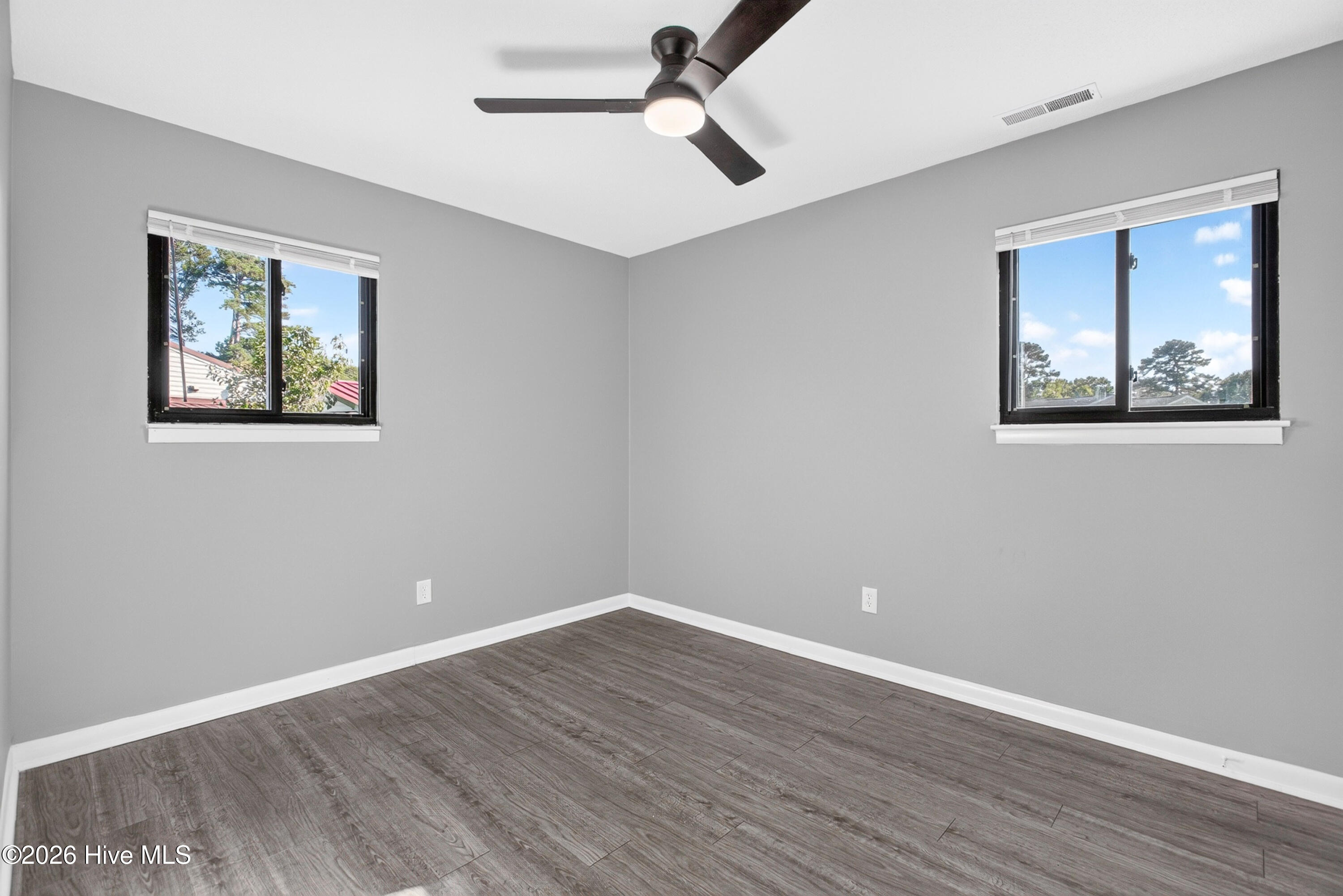 402 Dale Drive Property Photo 30