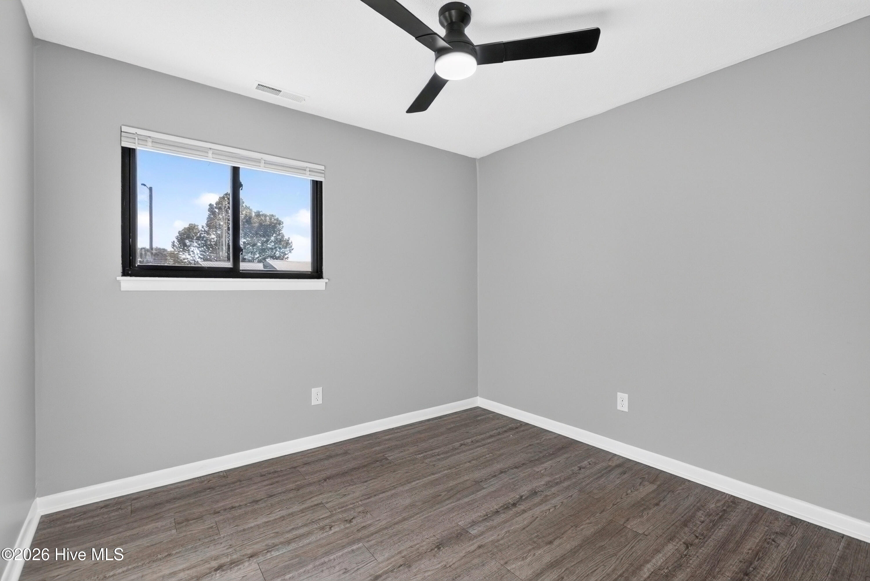 402 Dale Drive Property Photo 35