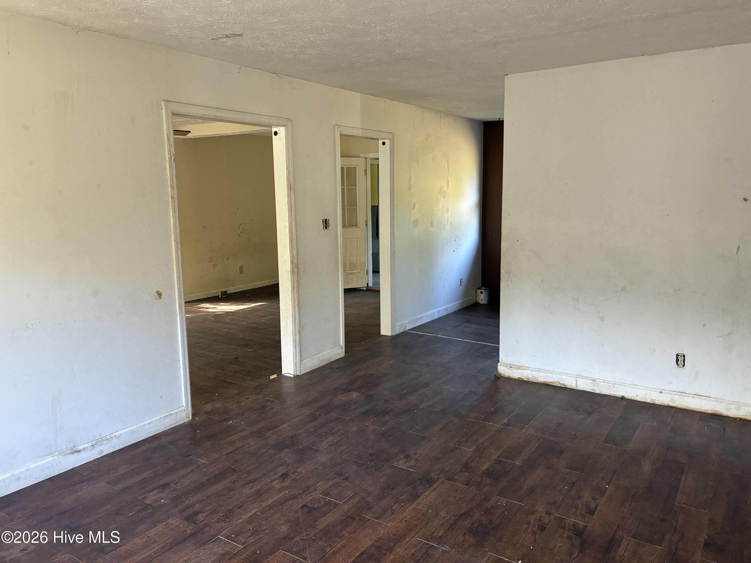 1427 Elma Street Property Photo 2
