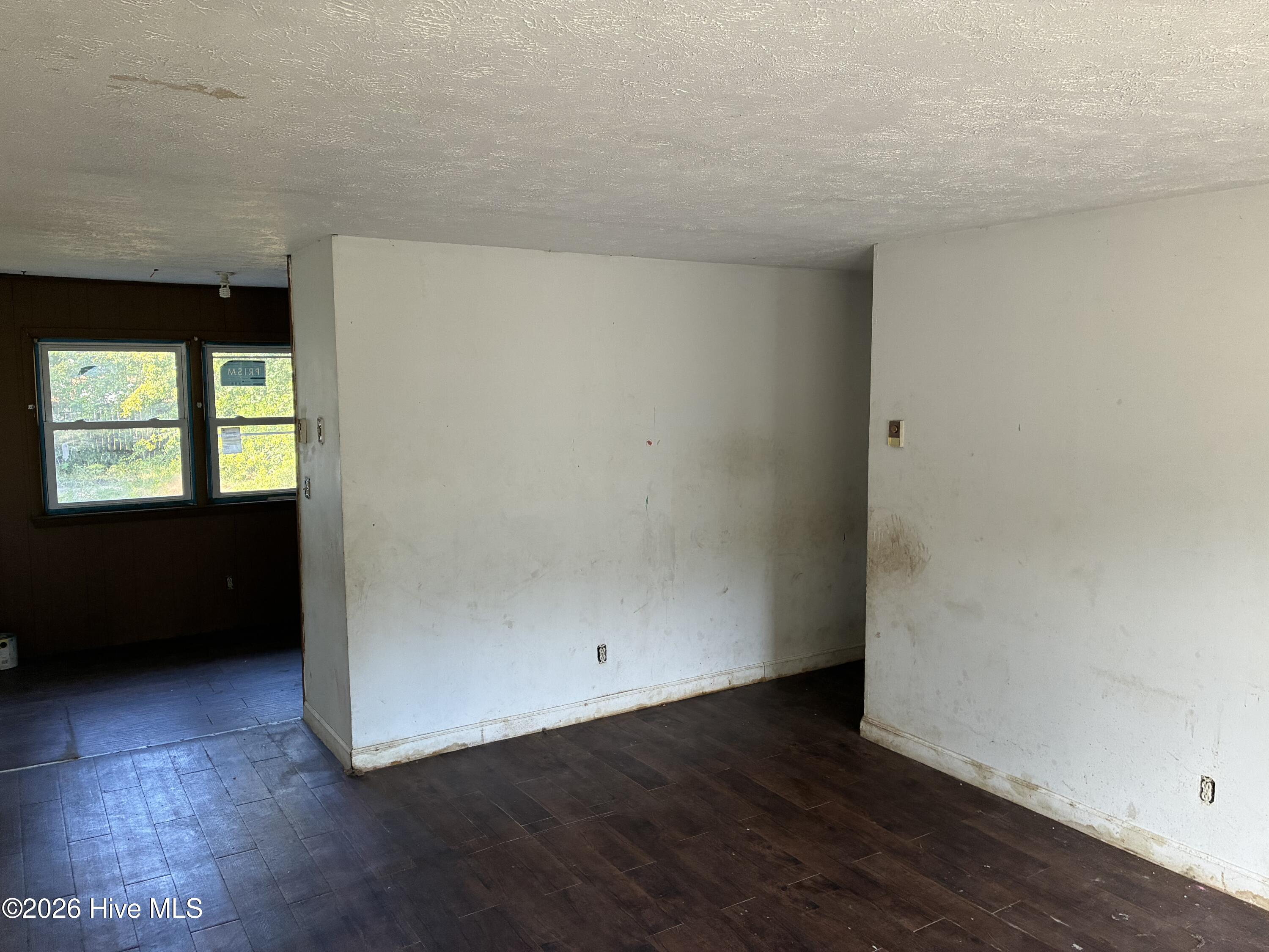 1427 Elma Street Property Photo 3