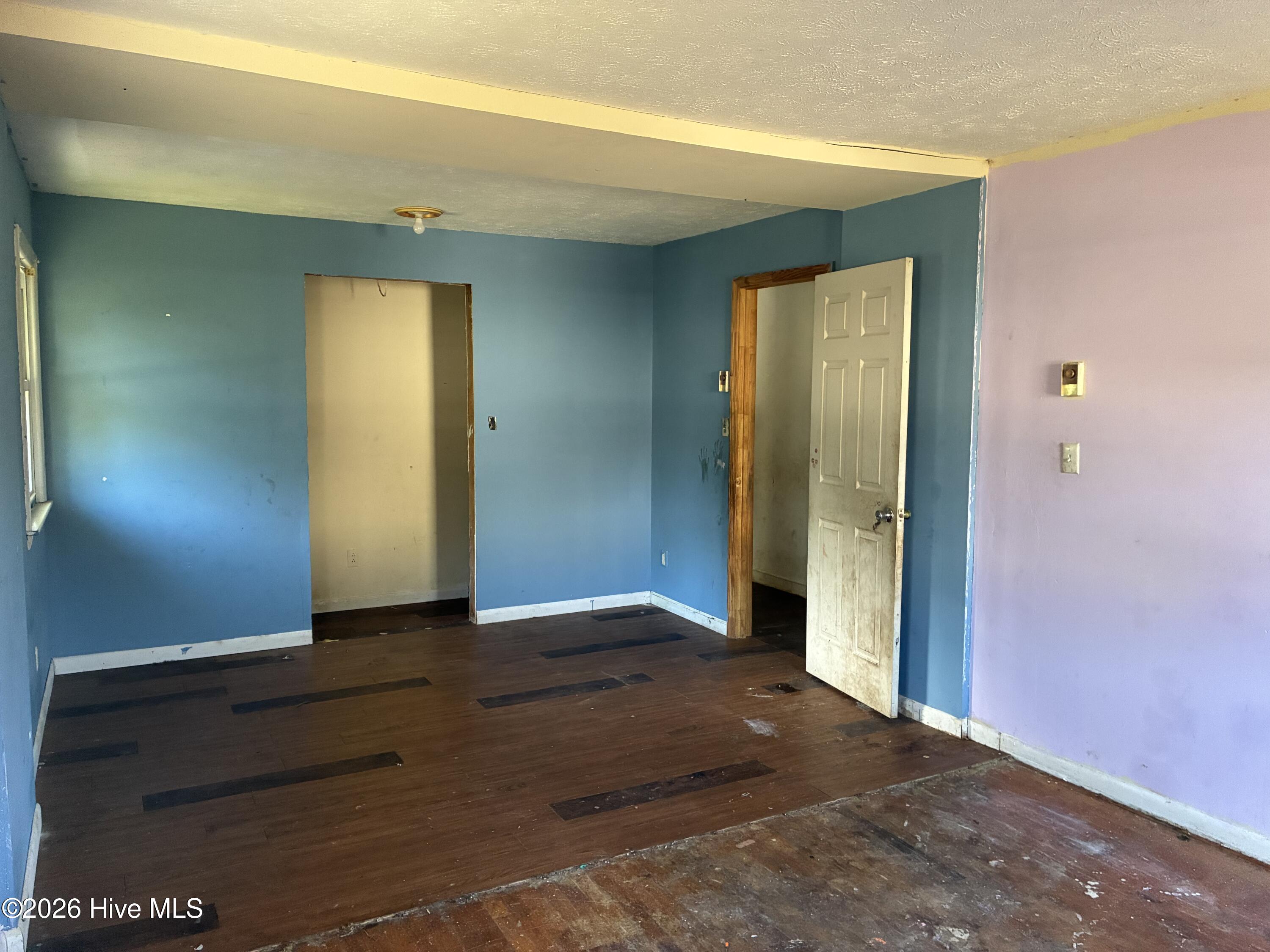 1427 Elma Street Property Photo 14