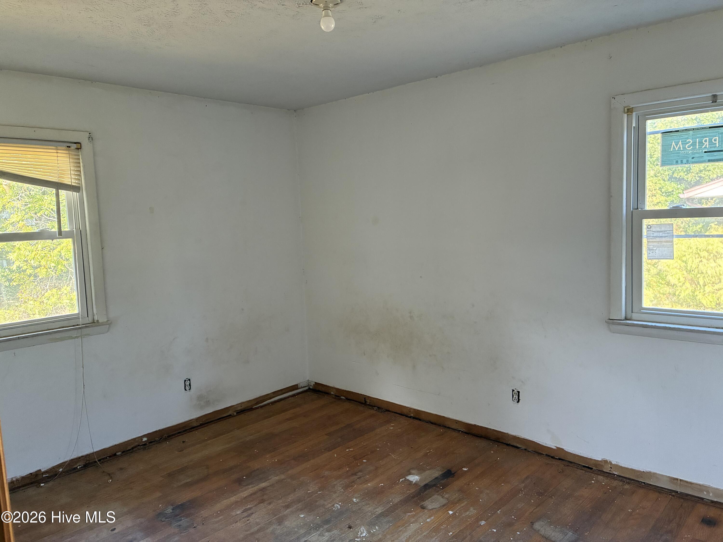 1427 Elma Street Property Photo 16