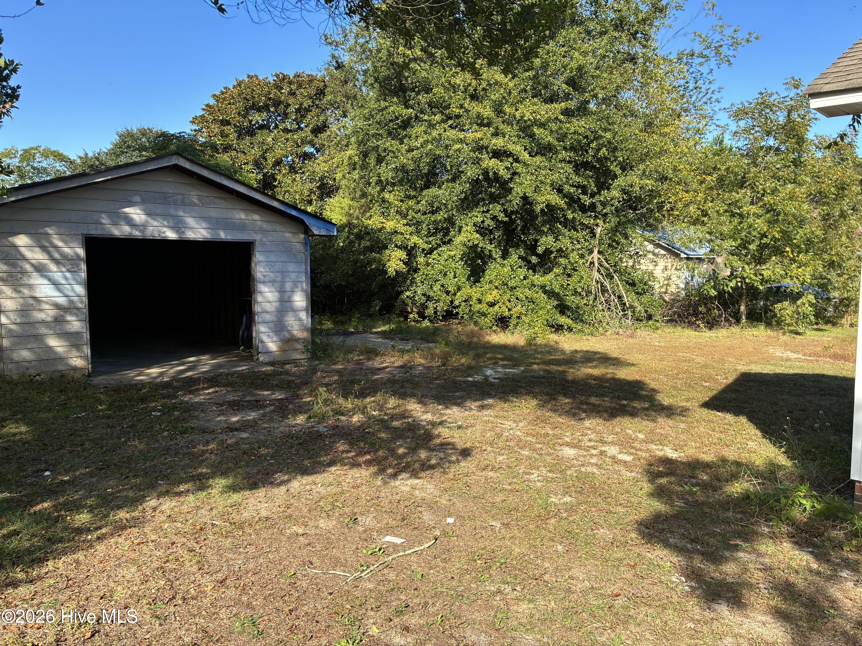 1427 Elma Street Property Photo 18