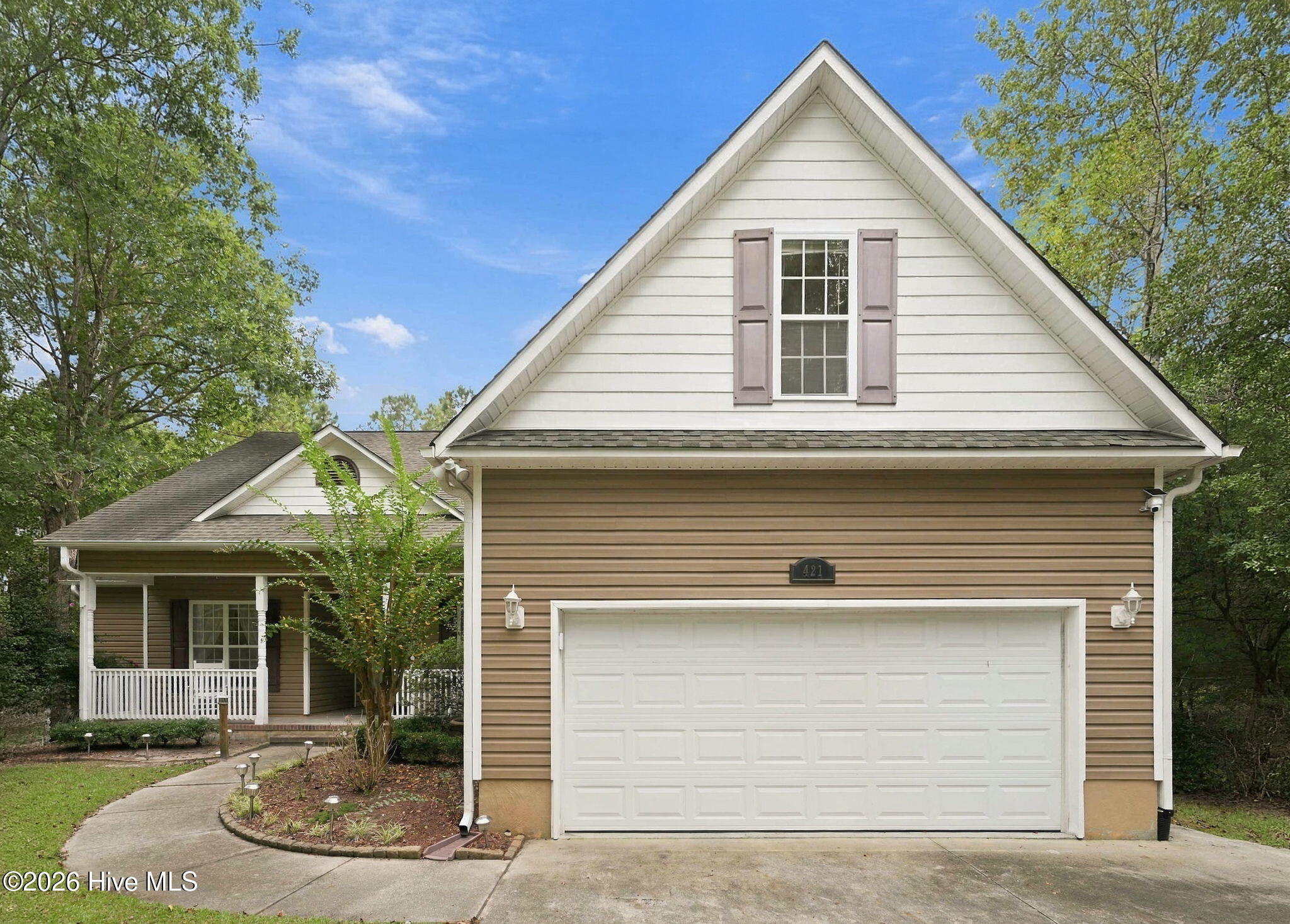 421 Riverside Lane Property Photo 1